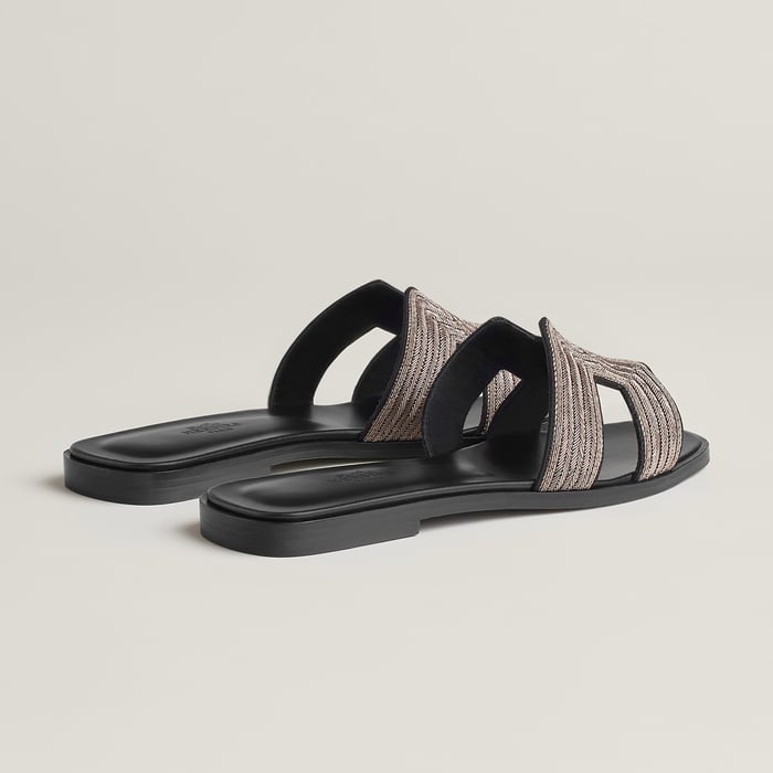 Noir Oran Sandal