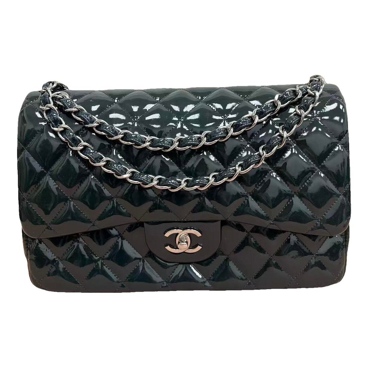 Timeless/Classique patent leather handbag