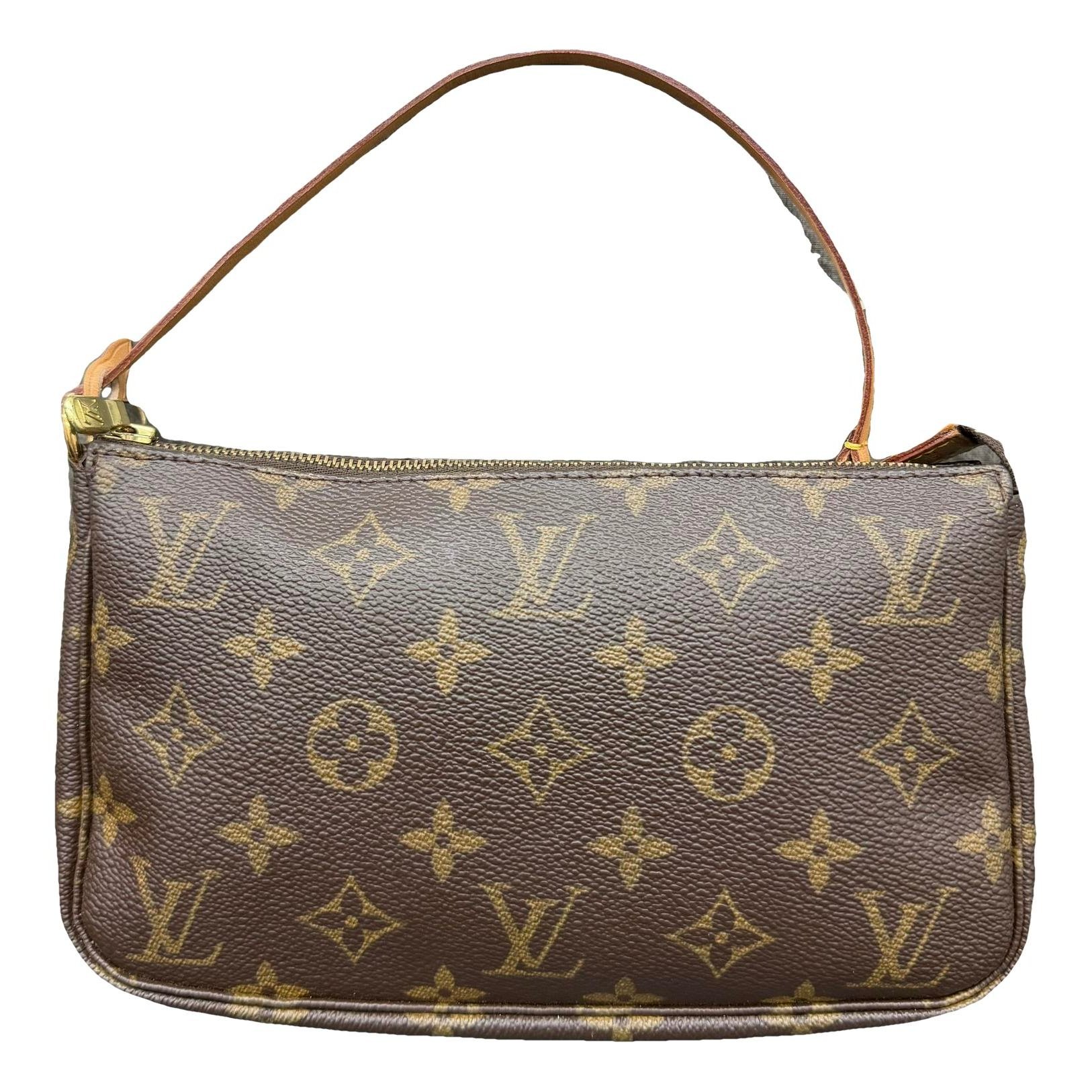 Pochette Accessoire leather handbag
