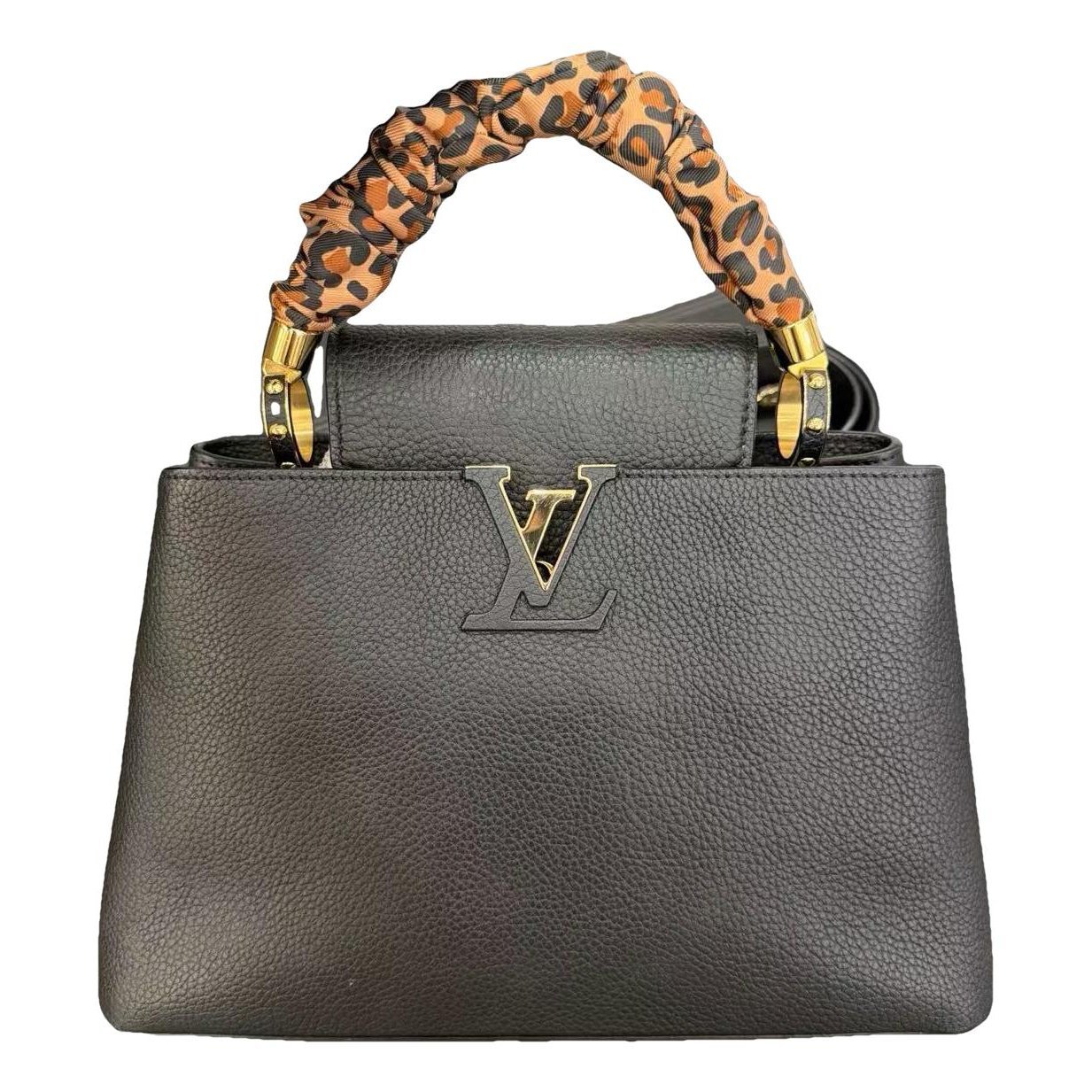 Capucines leather handbag