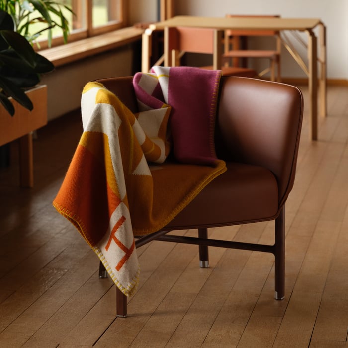 Avalon H Club Blanket