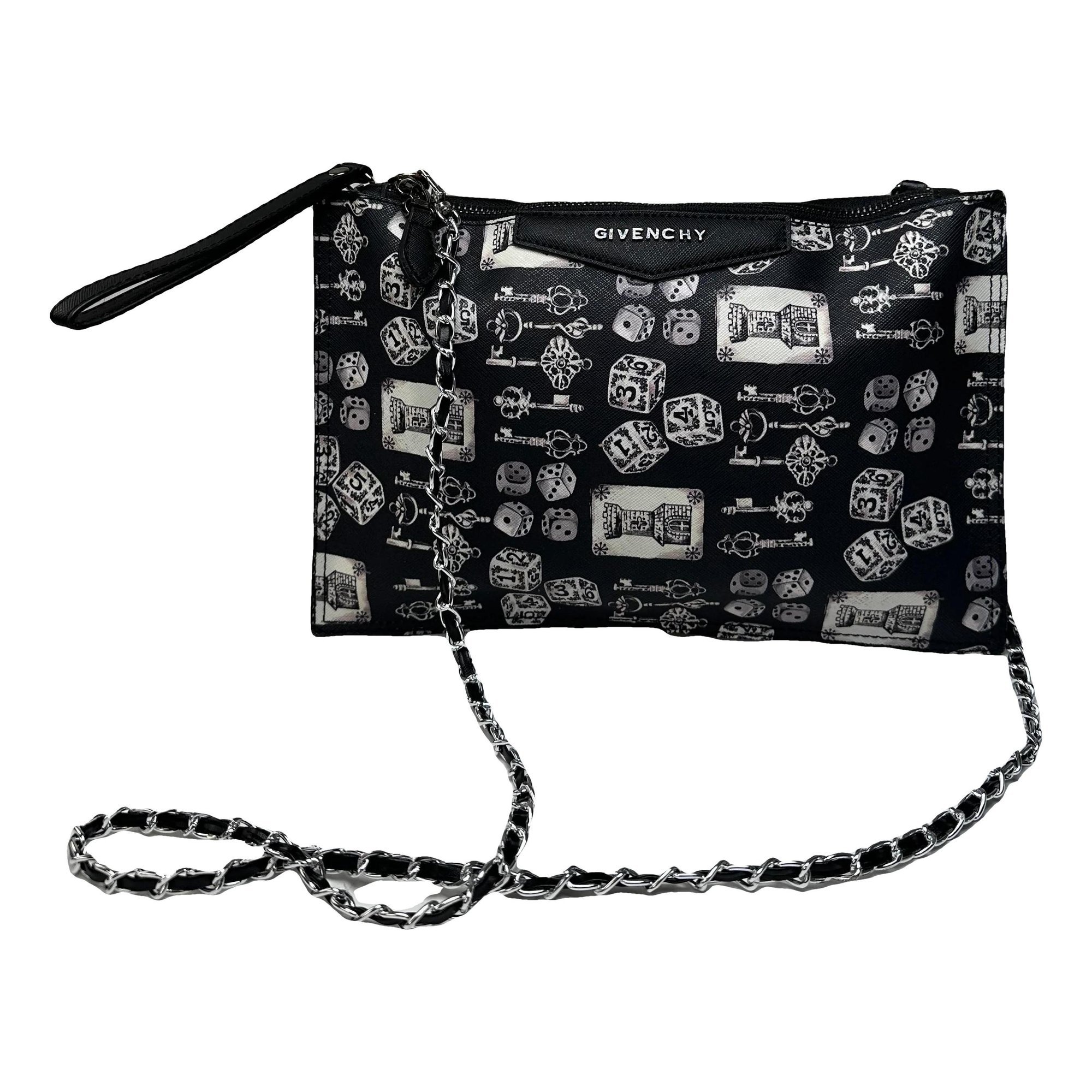 Antigona leather crossbody bag