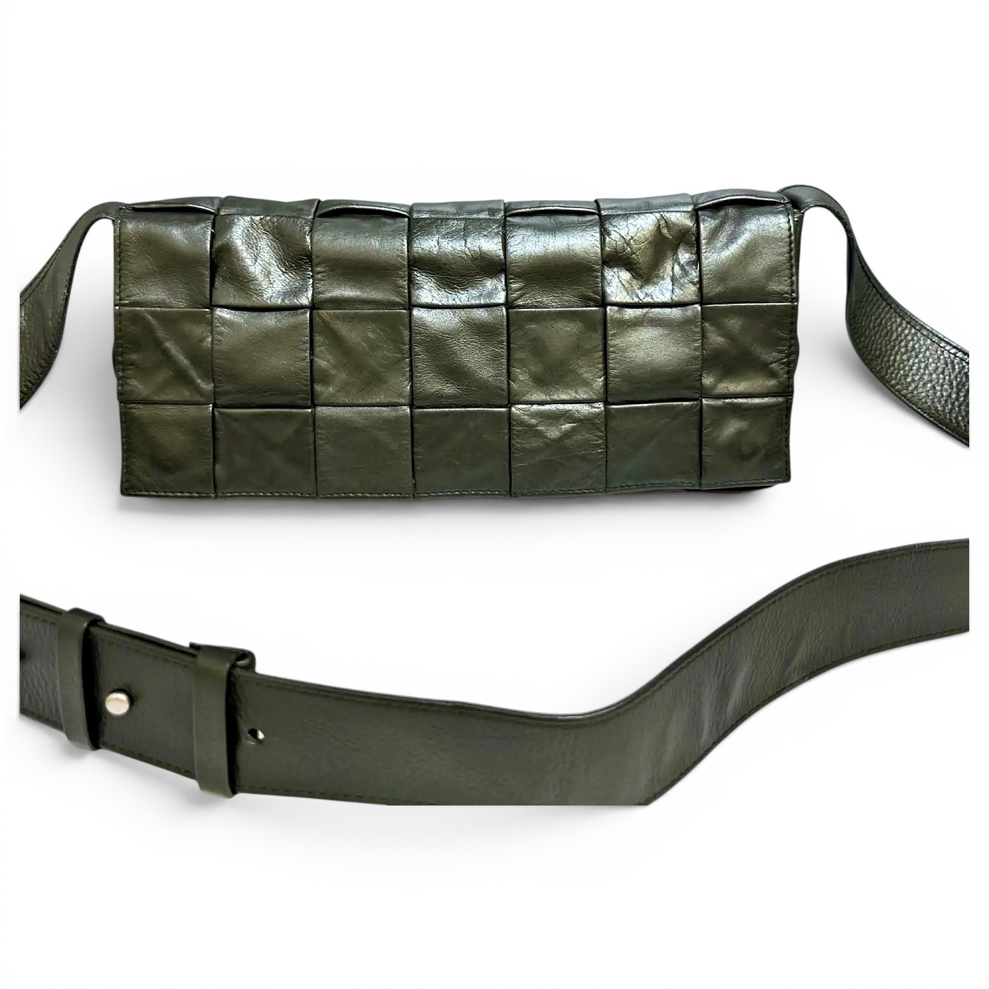 Cassette leather crossbody bag