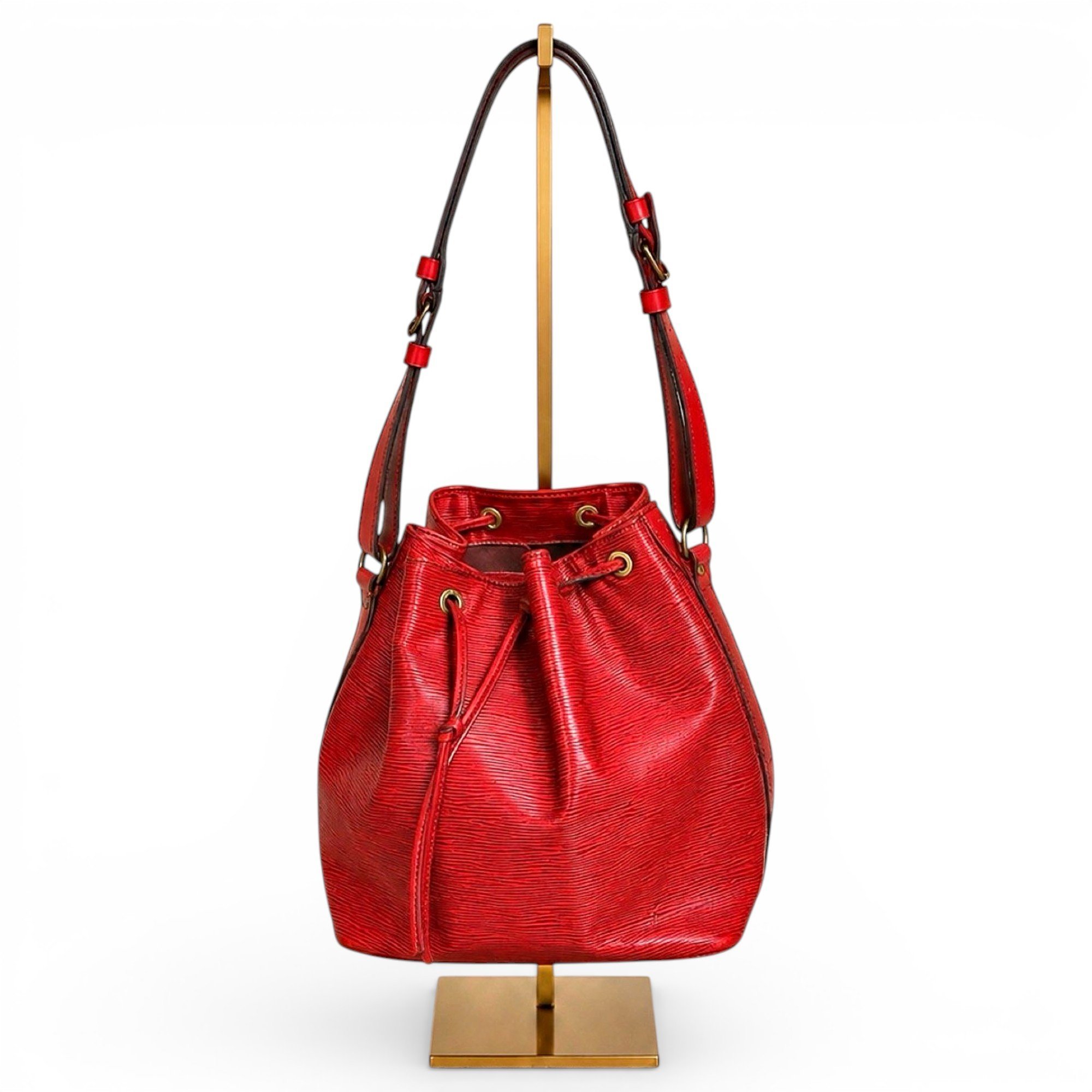 Noé leather handbag