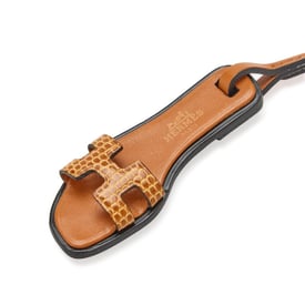Hermes Chai Lizard, Black Hunter and Natural Sable Butler Oran Nano Charm