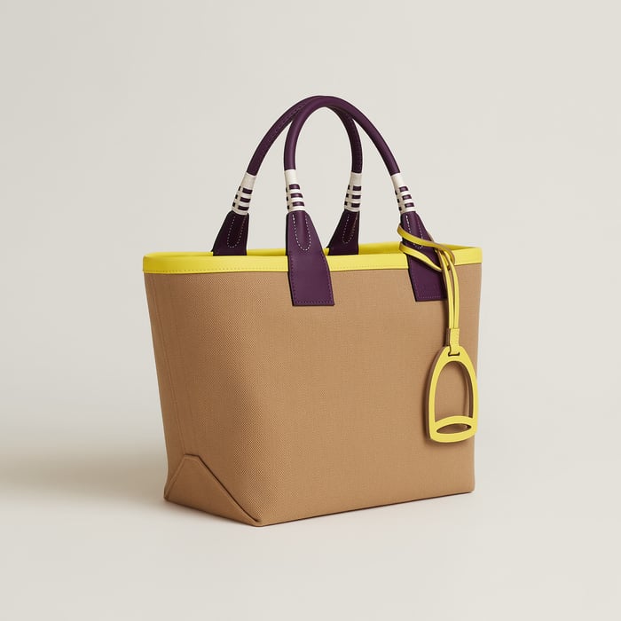 Steeple 25 Bag