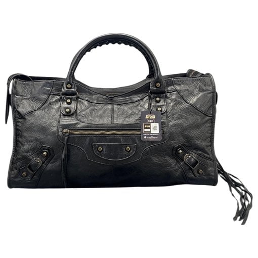 City leather handbag