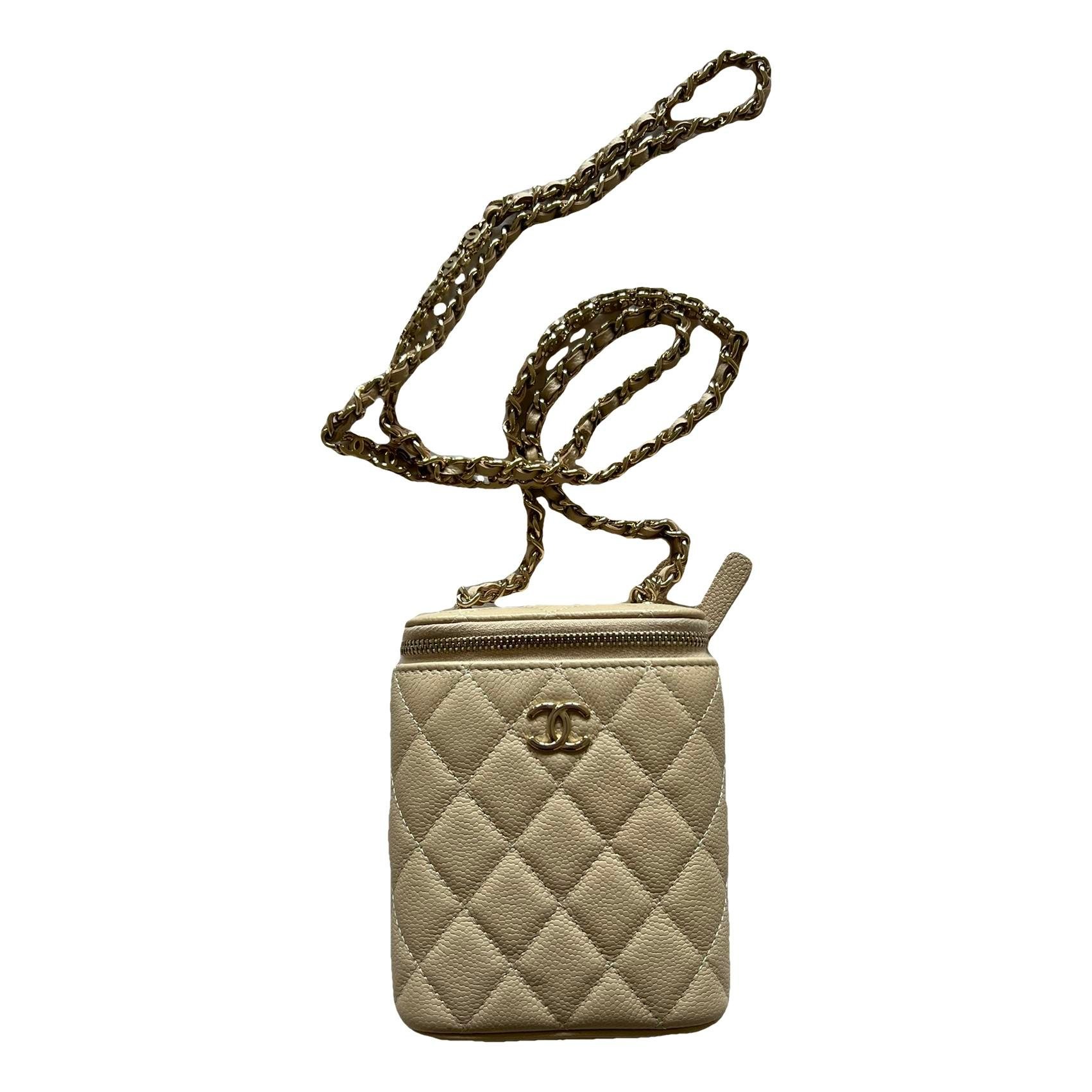 Chanel Leather clutch bag