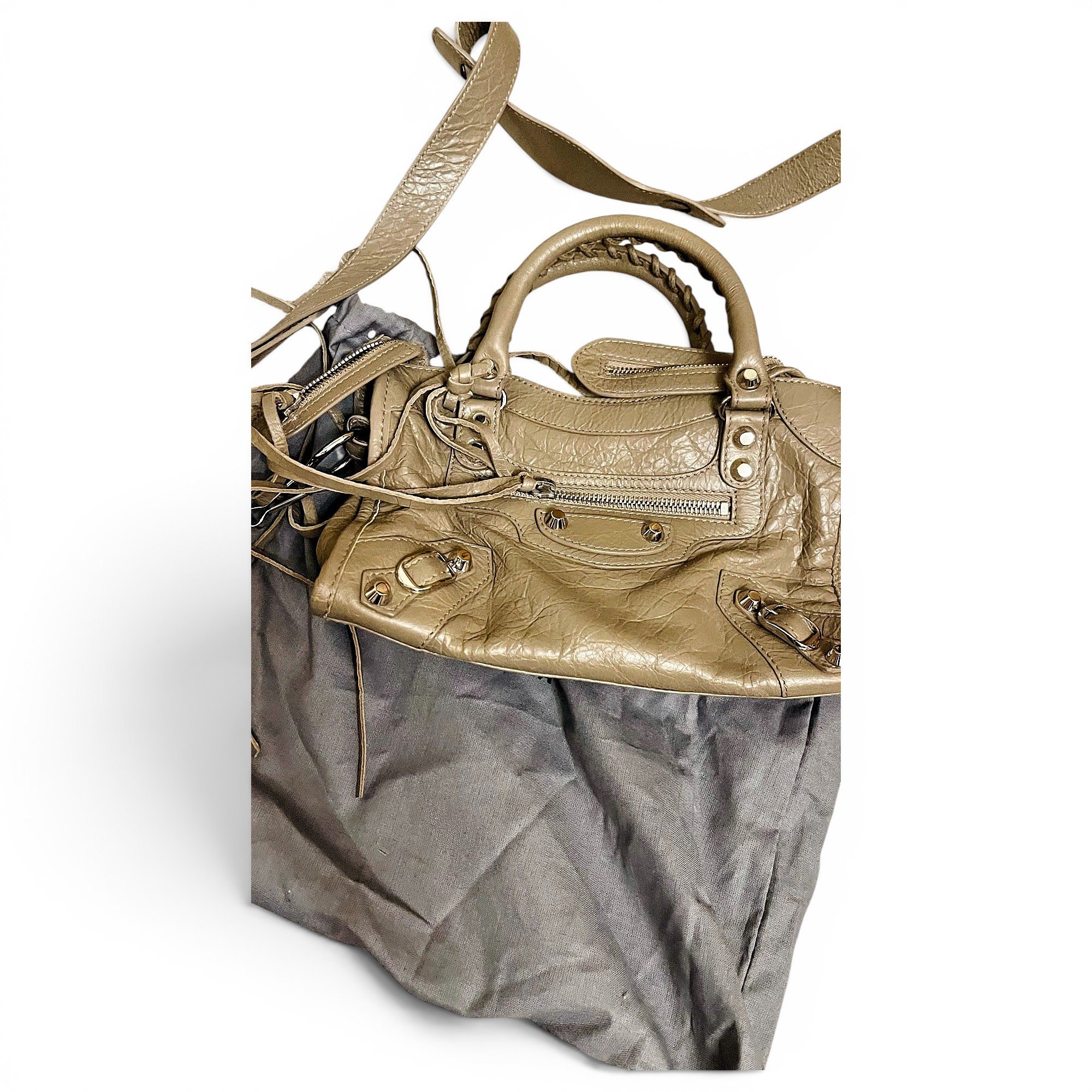 City leather handbag