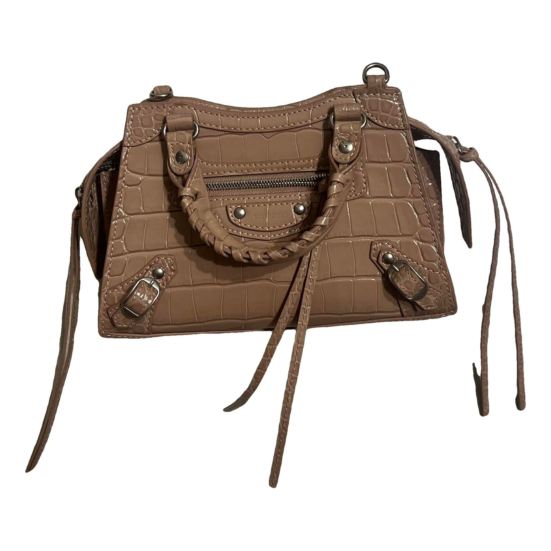 Neo Classic leather crossbody bag