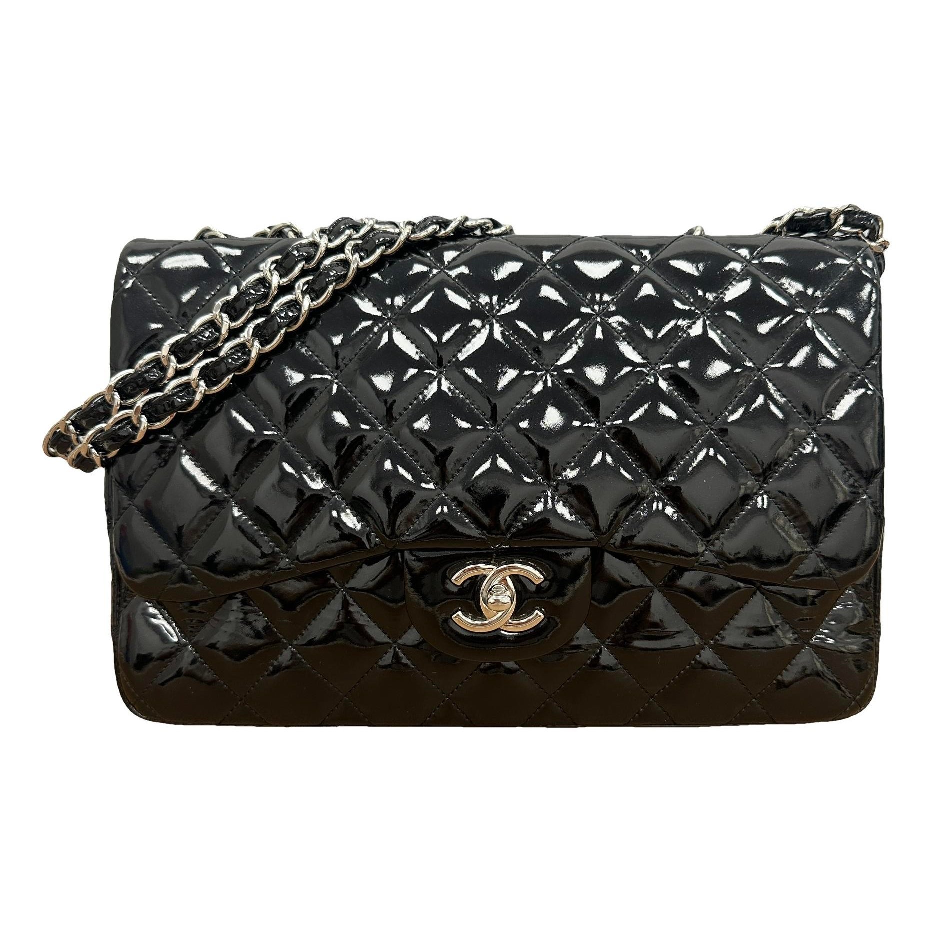 Timeless/Classique patent leather handbag