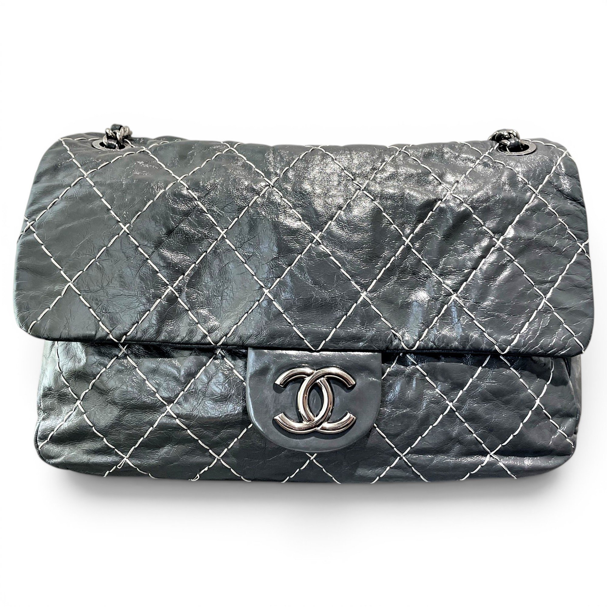 Timeless/Classique leather crossbody bag