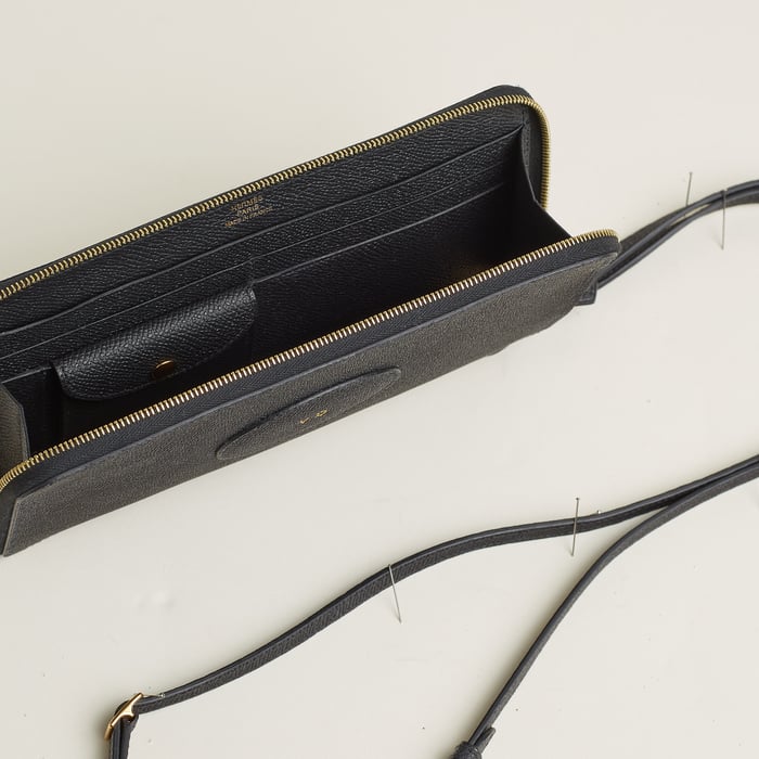 Noir Macaron to Go Wallet