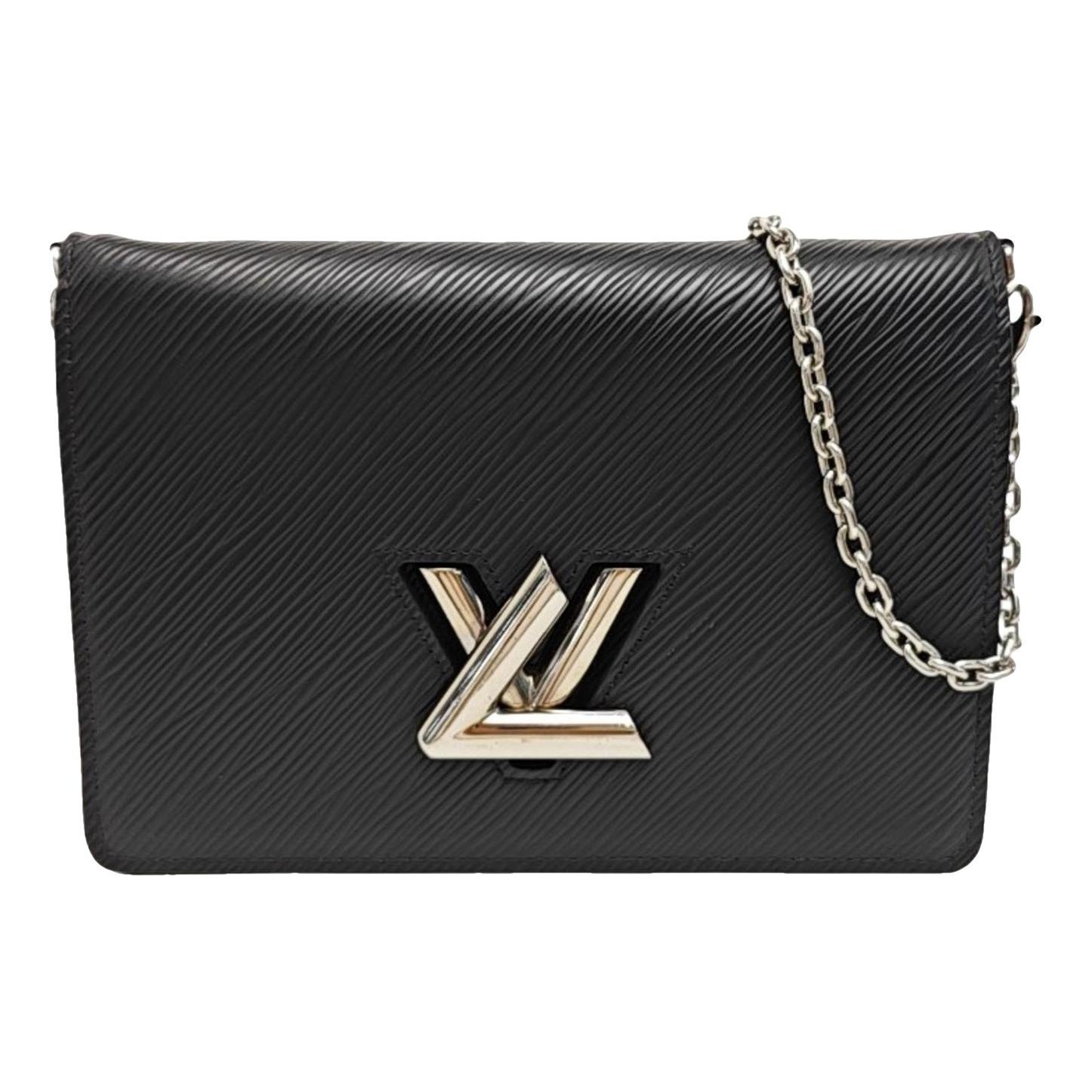 Twist Belt Wallet On Chain leather handbag
