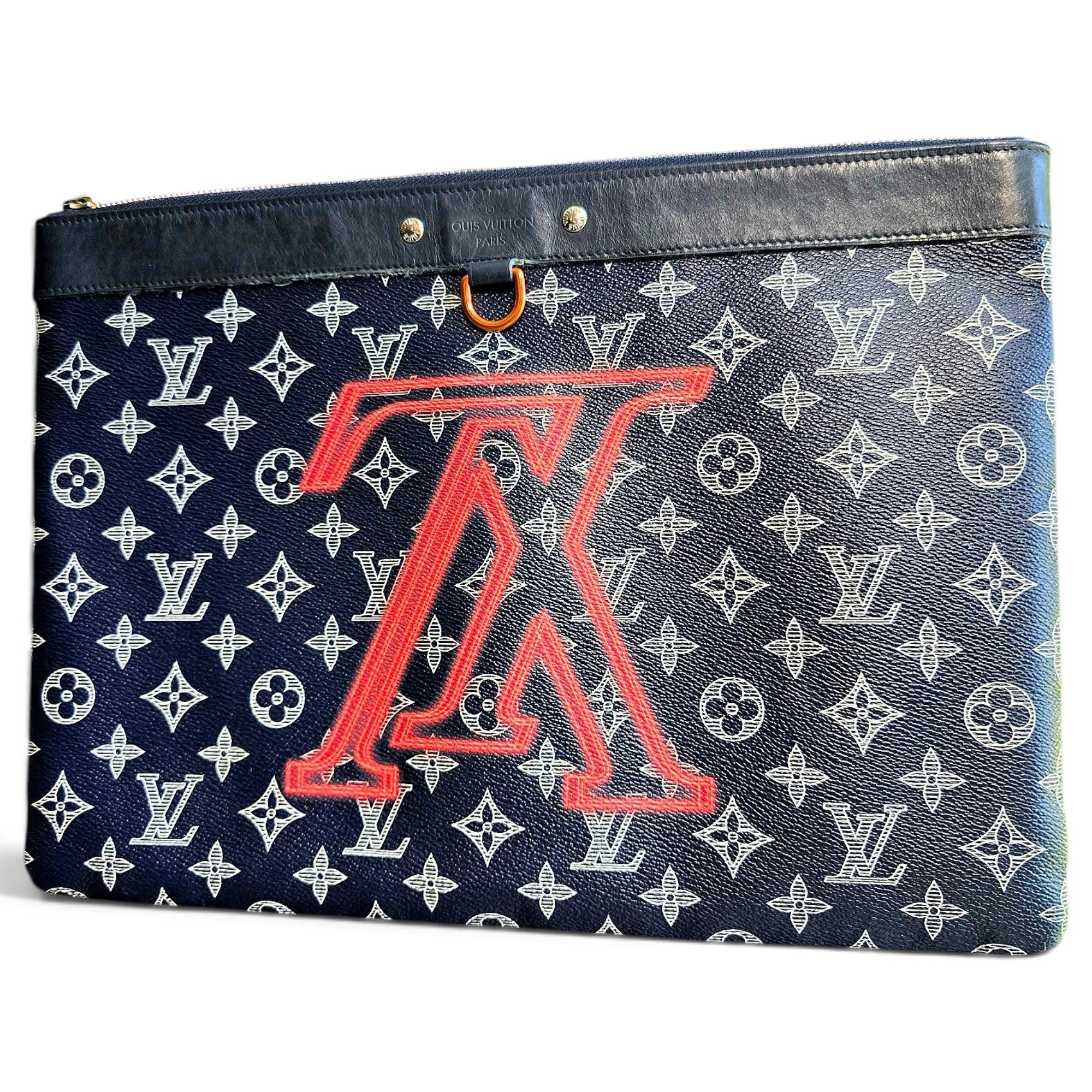 Leather clutch bag
