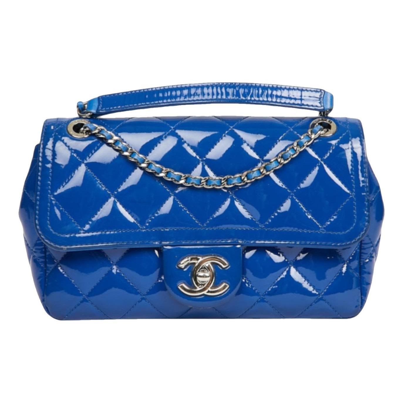 Timeless/Classique patent leather handbag