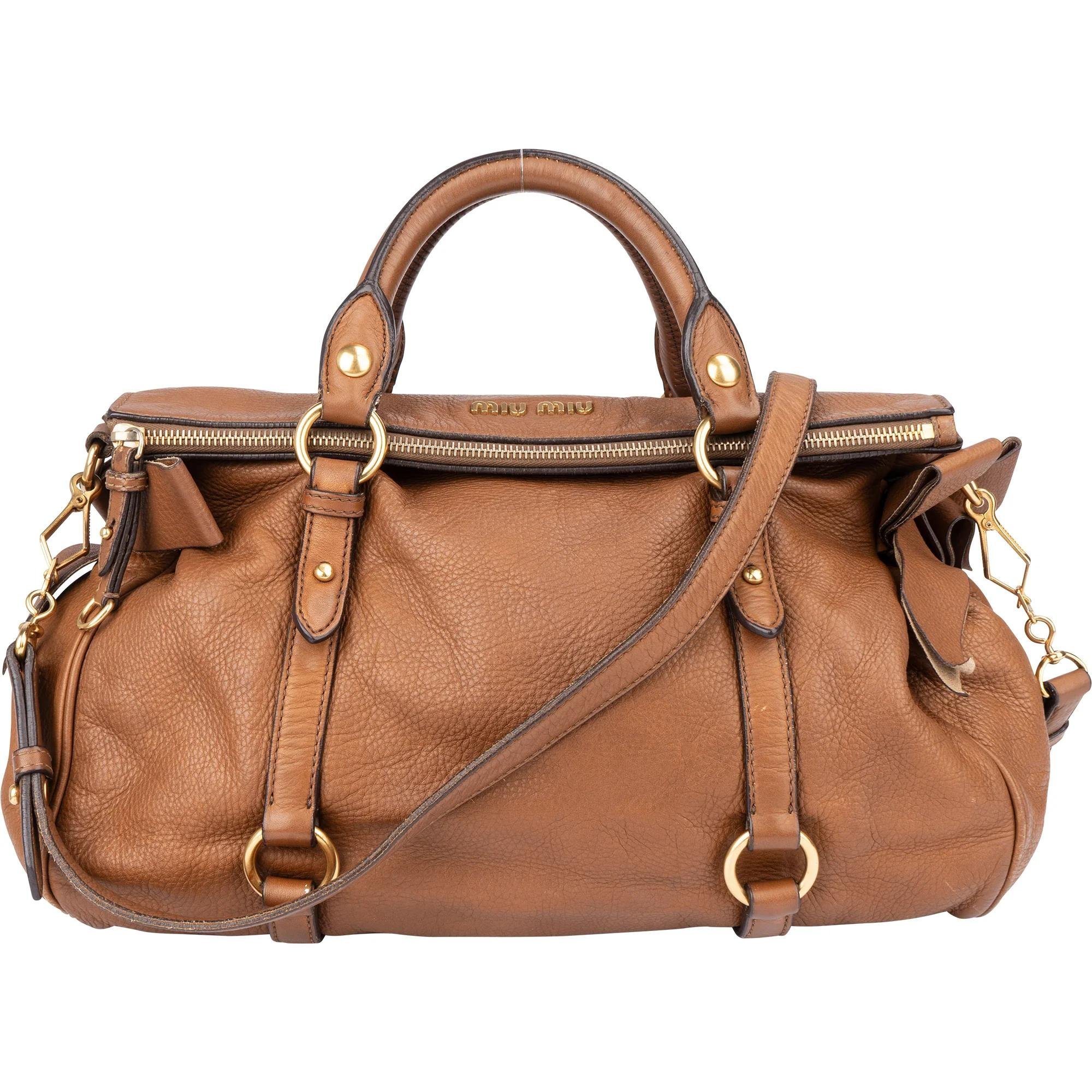 Matelassé leather handbag