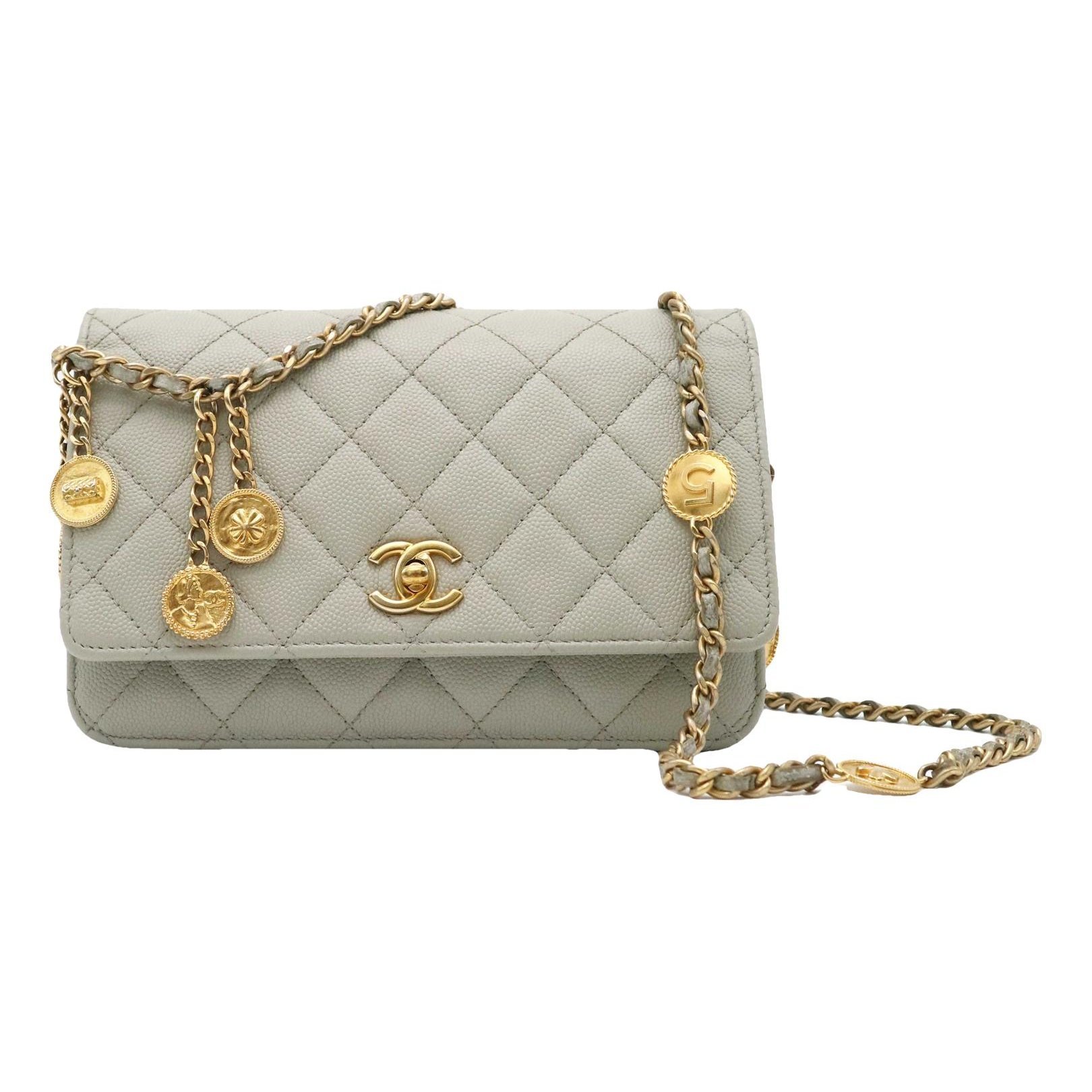 Wallet On Chain Timeless/Classique leather crossbody bag