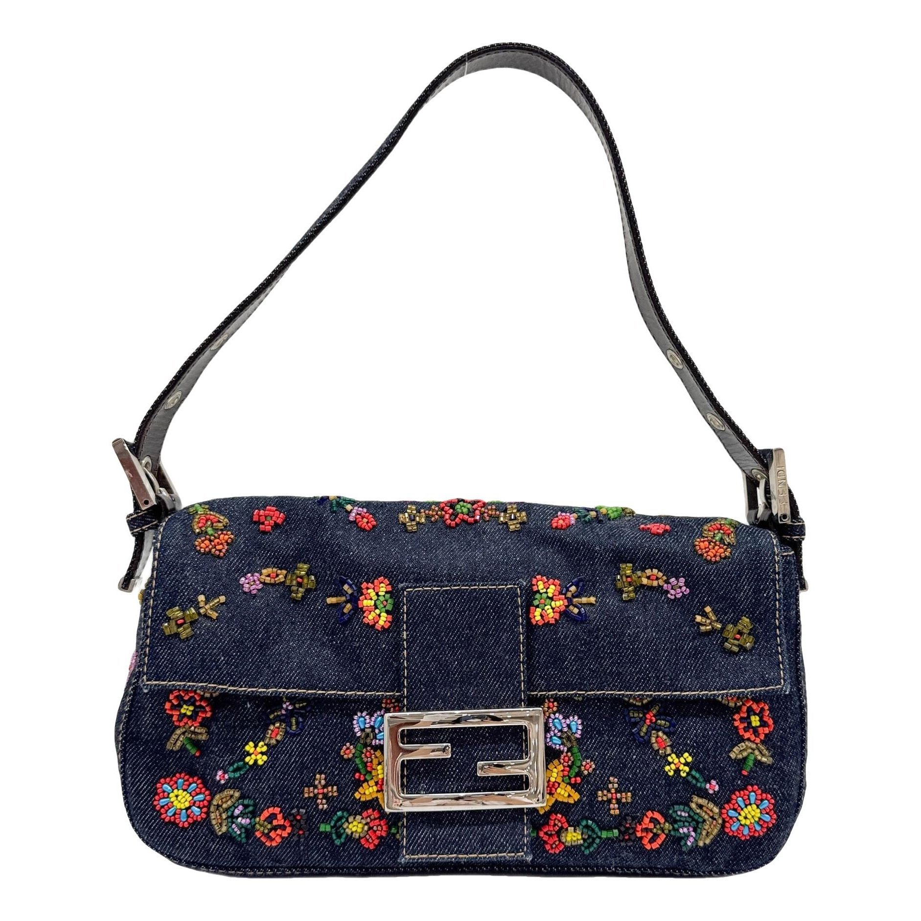 Baguette handbag