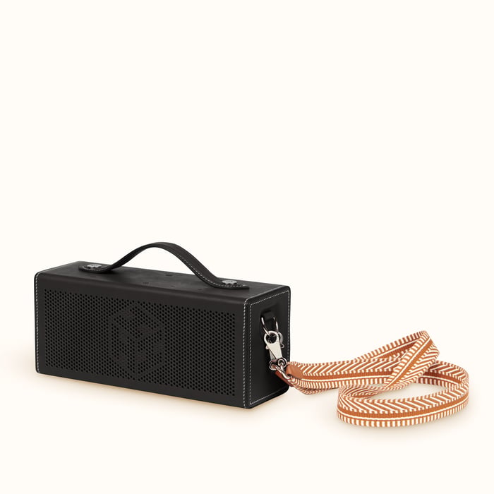 Noir Odyssee Terre Mobile Speaker