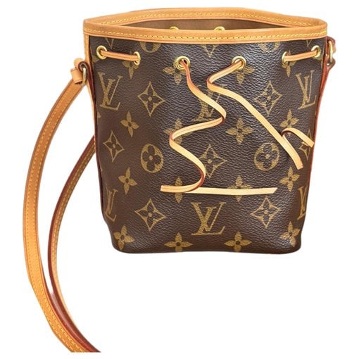 Nano Noé leather handbag