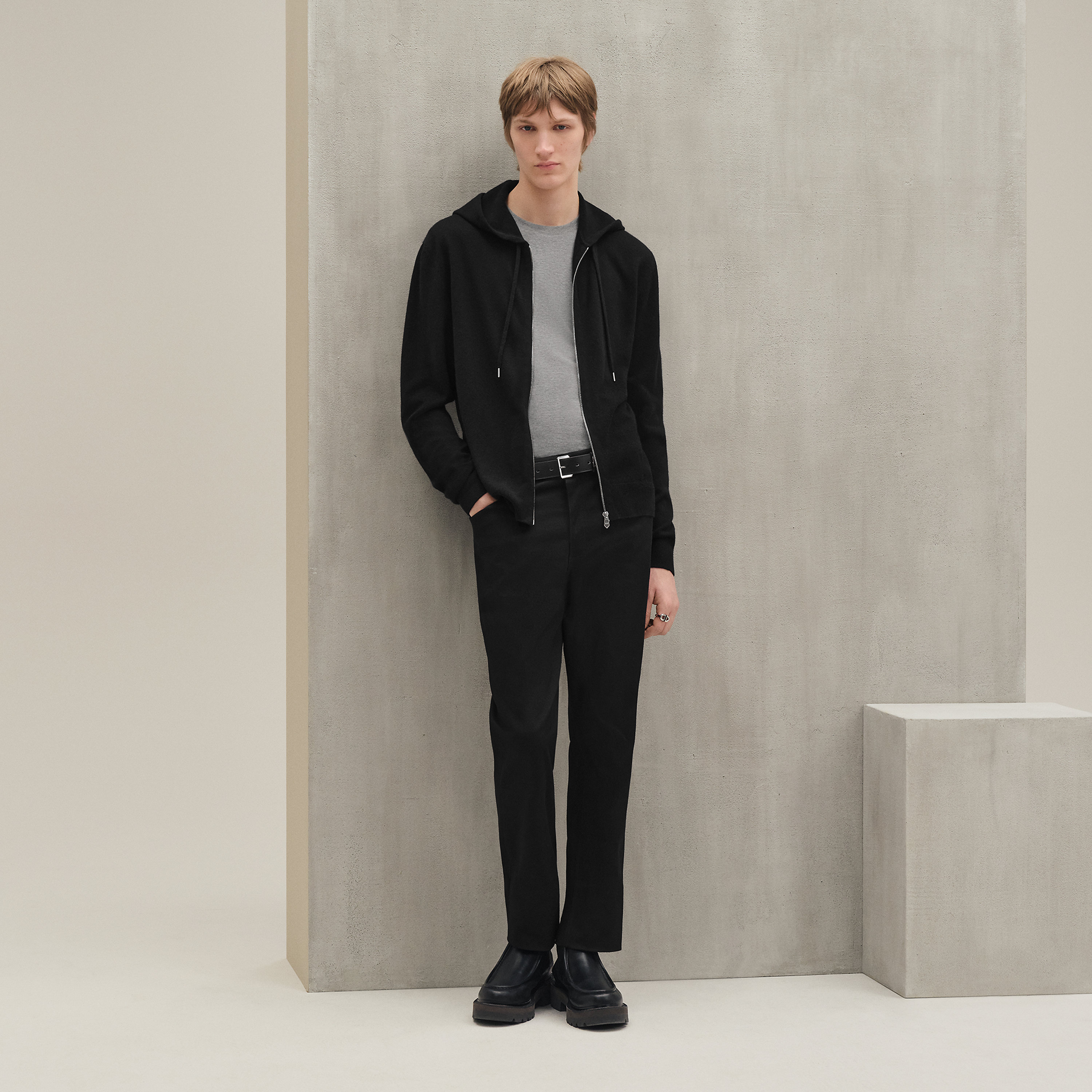 Cashmere "Maillon Chaine d'Ancre" hooded jacket