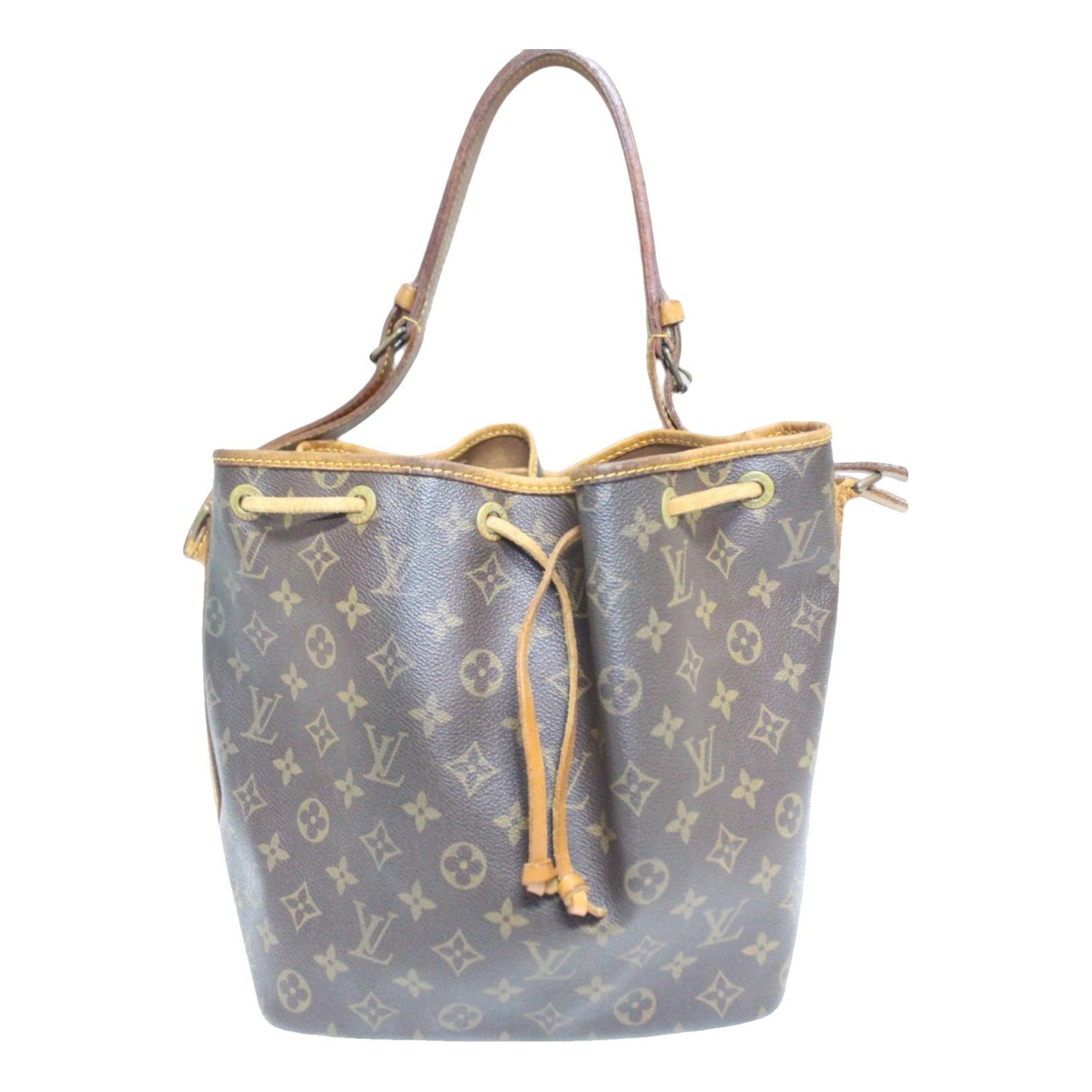 Noé leather crossbody bag