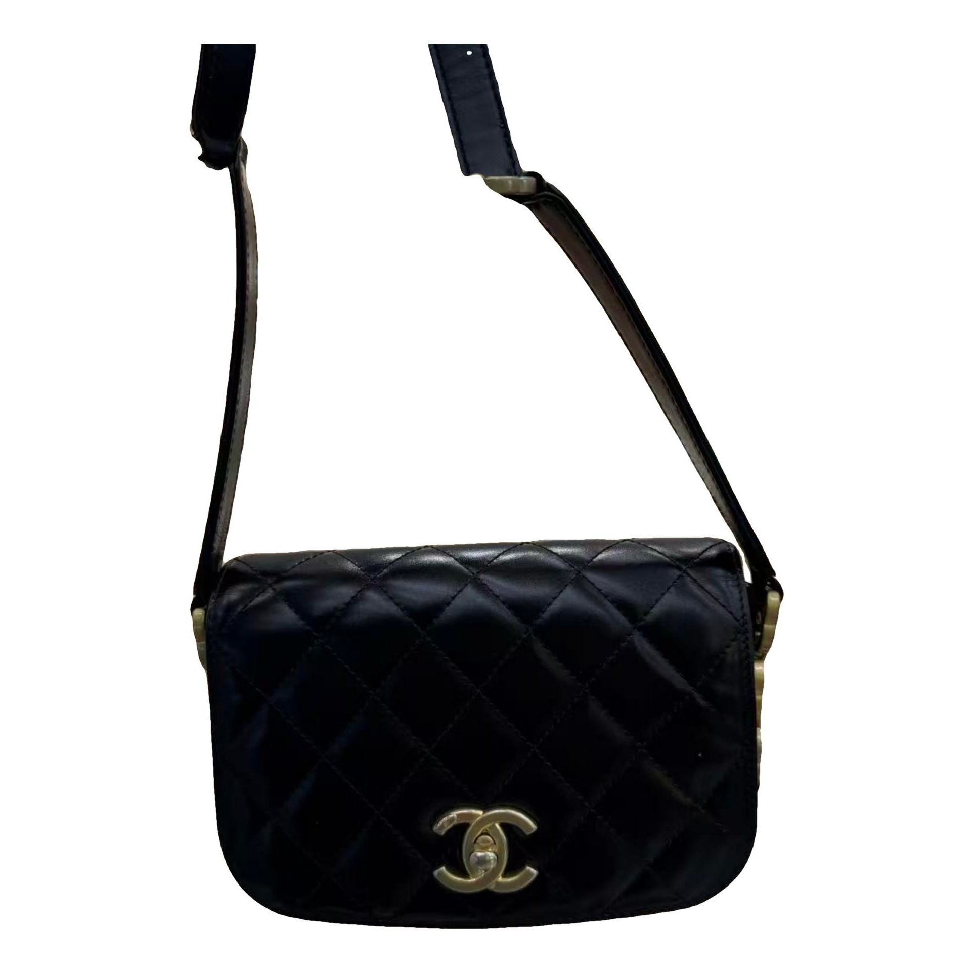 Timeless/Classique leather crossbody bag