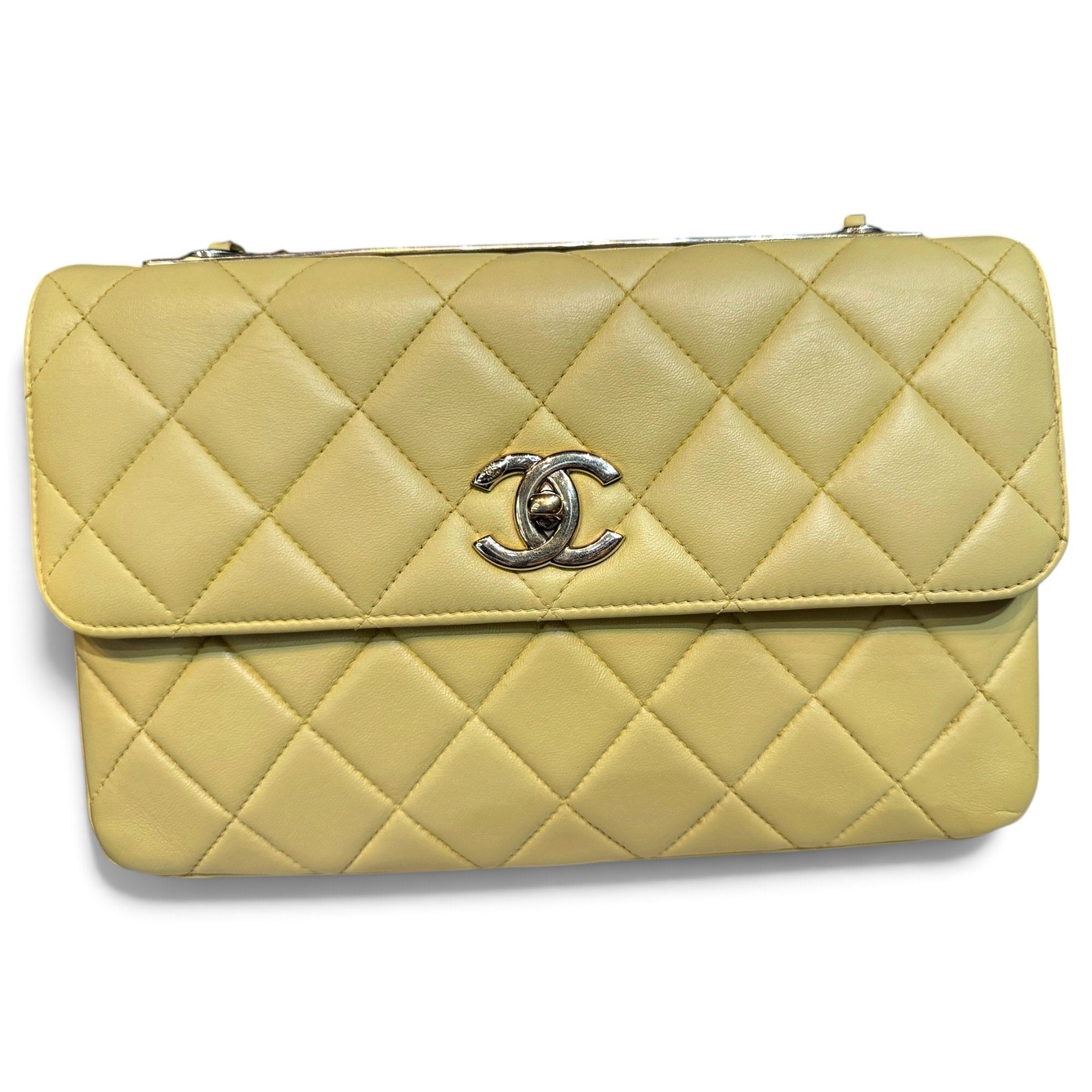 Trendy CC Flap leather handbag