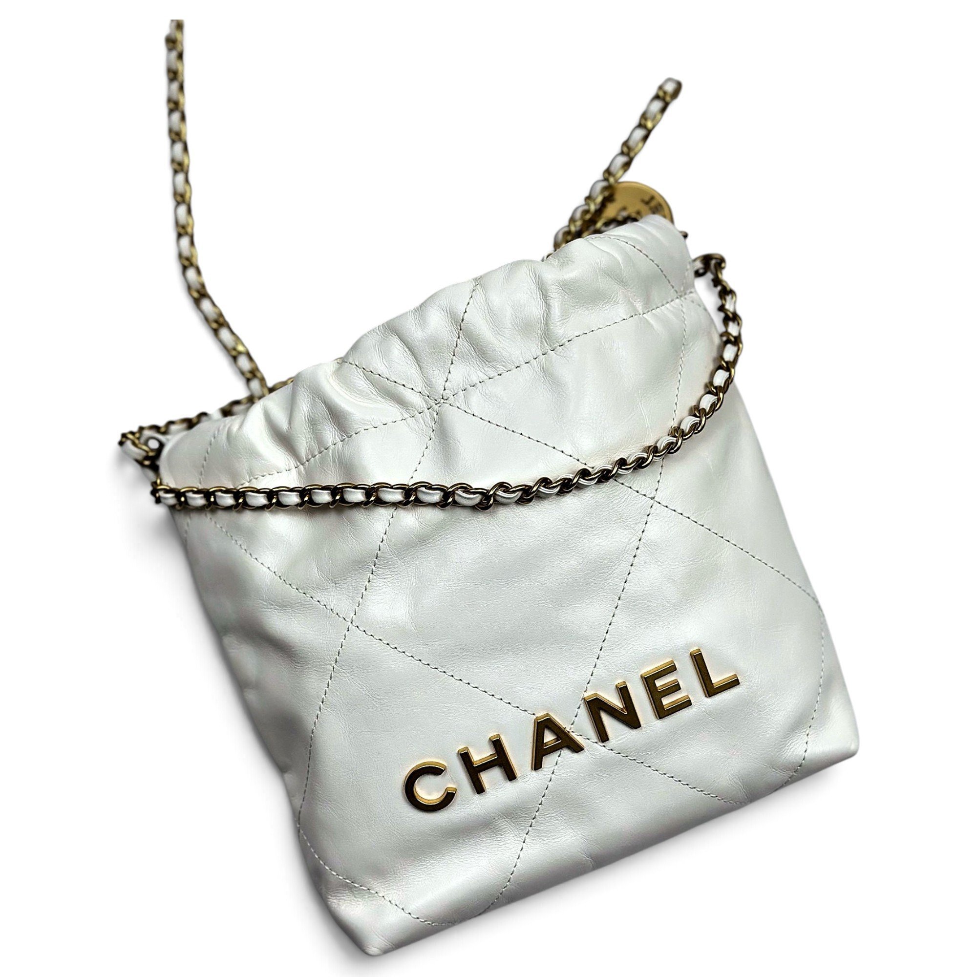 Chanel 22 leather handbag
