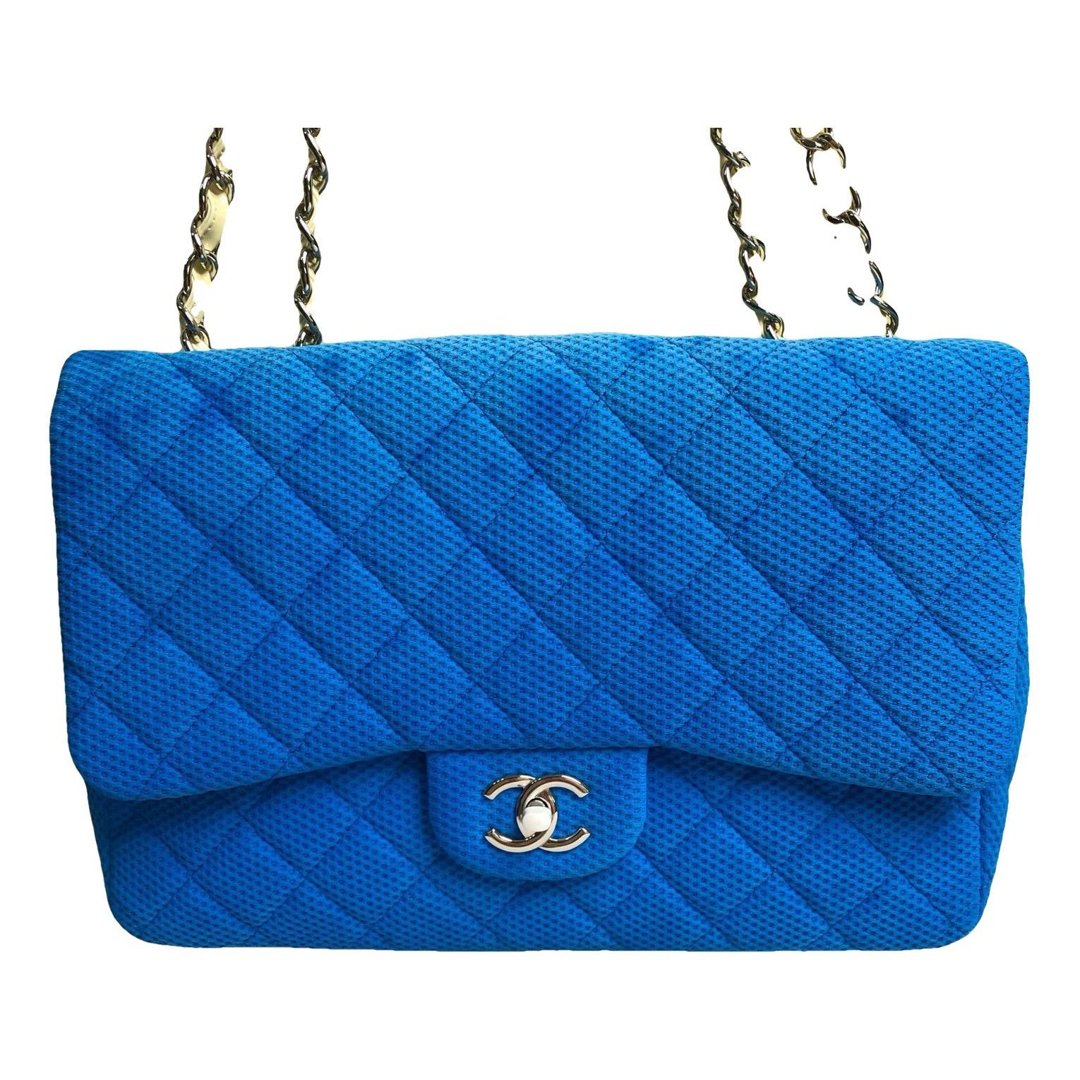 Timeless/Classique tweed crossbody bag