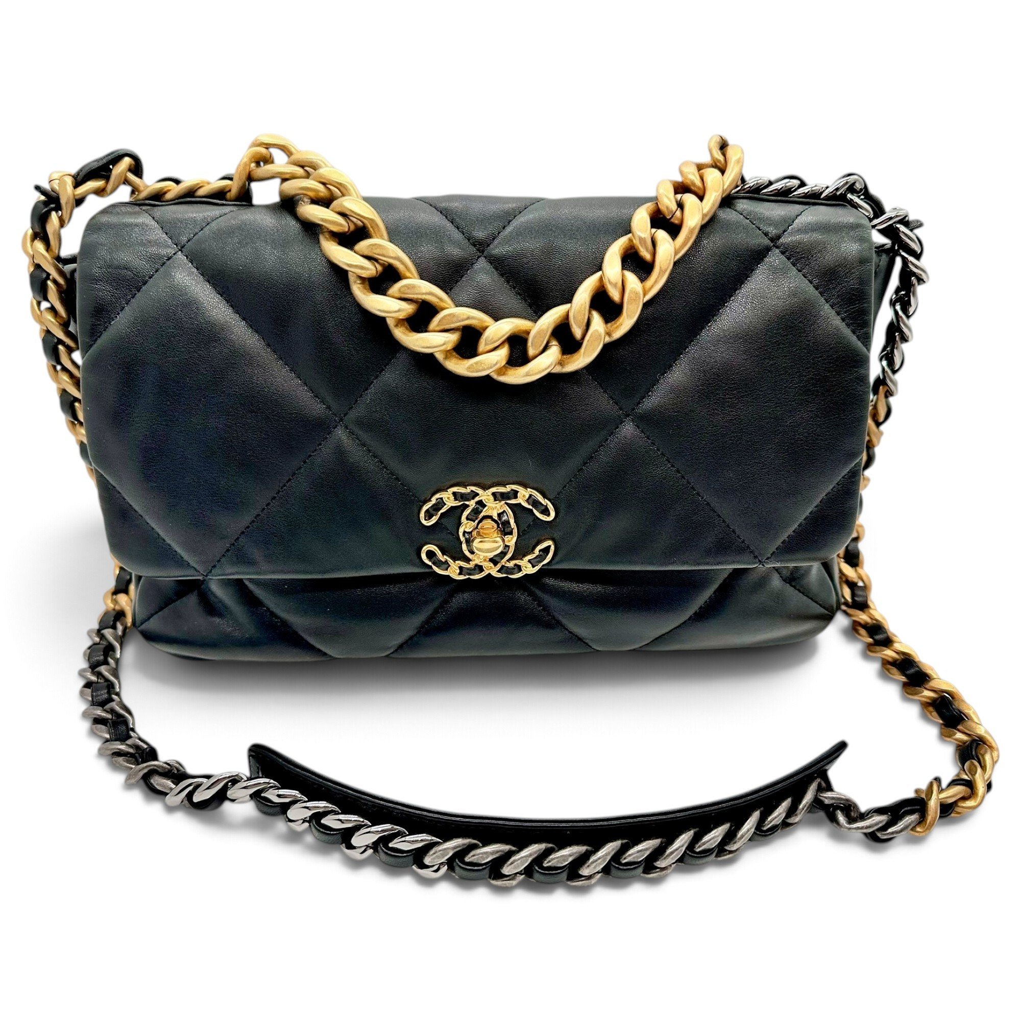 Chanel 19 leather handbag