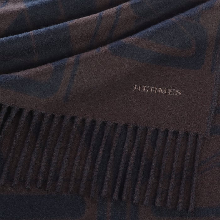 Clic, c'Est Noue Scarf