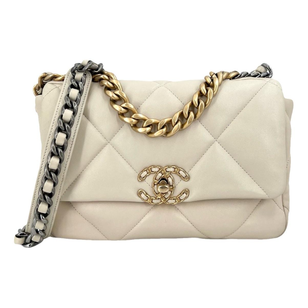 Chanel 19 leather handbag