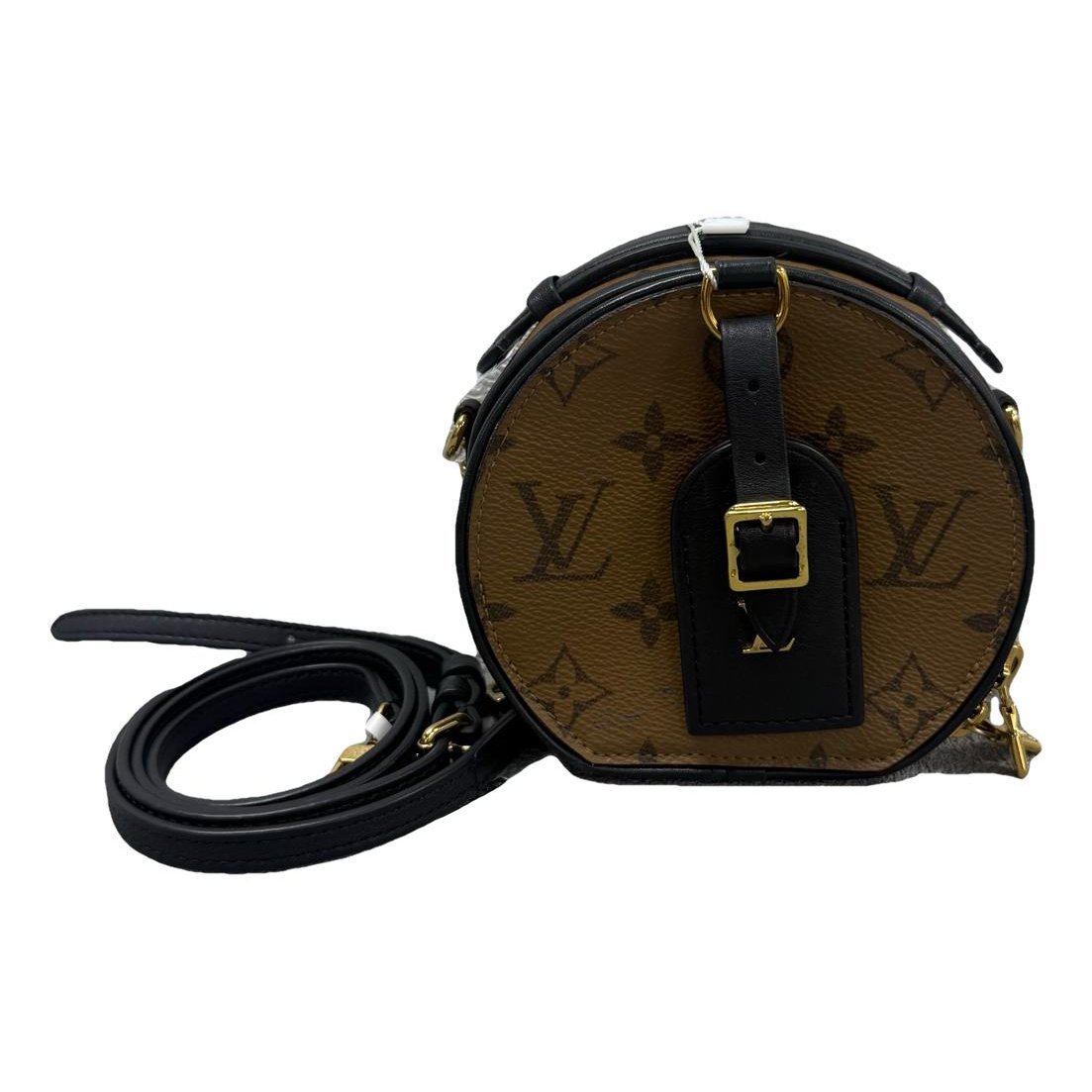 Boîte chapeau souple leather handbag