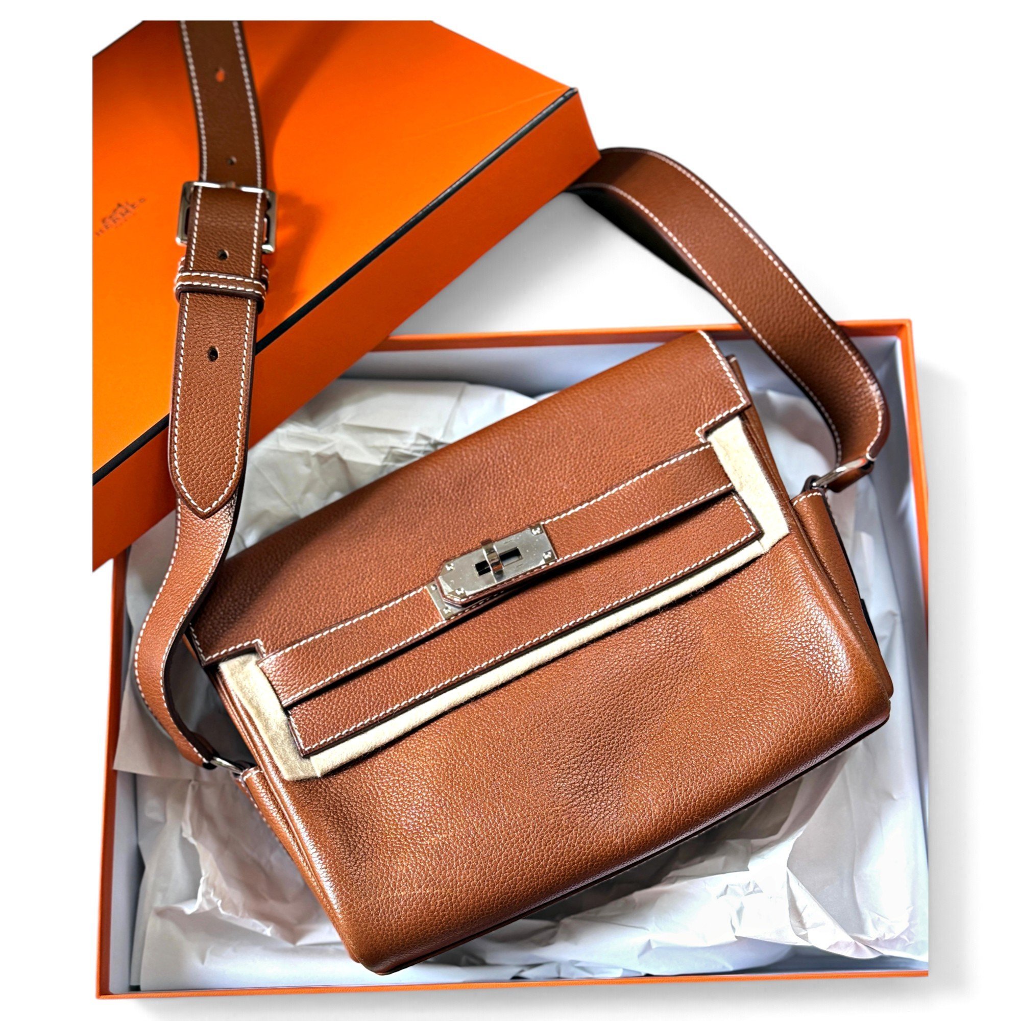Hermes Kelly Handbag Fauve Barenia Leather 2025