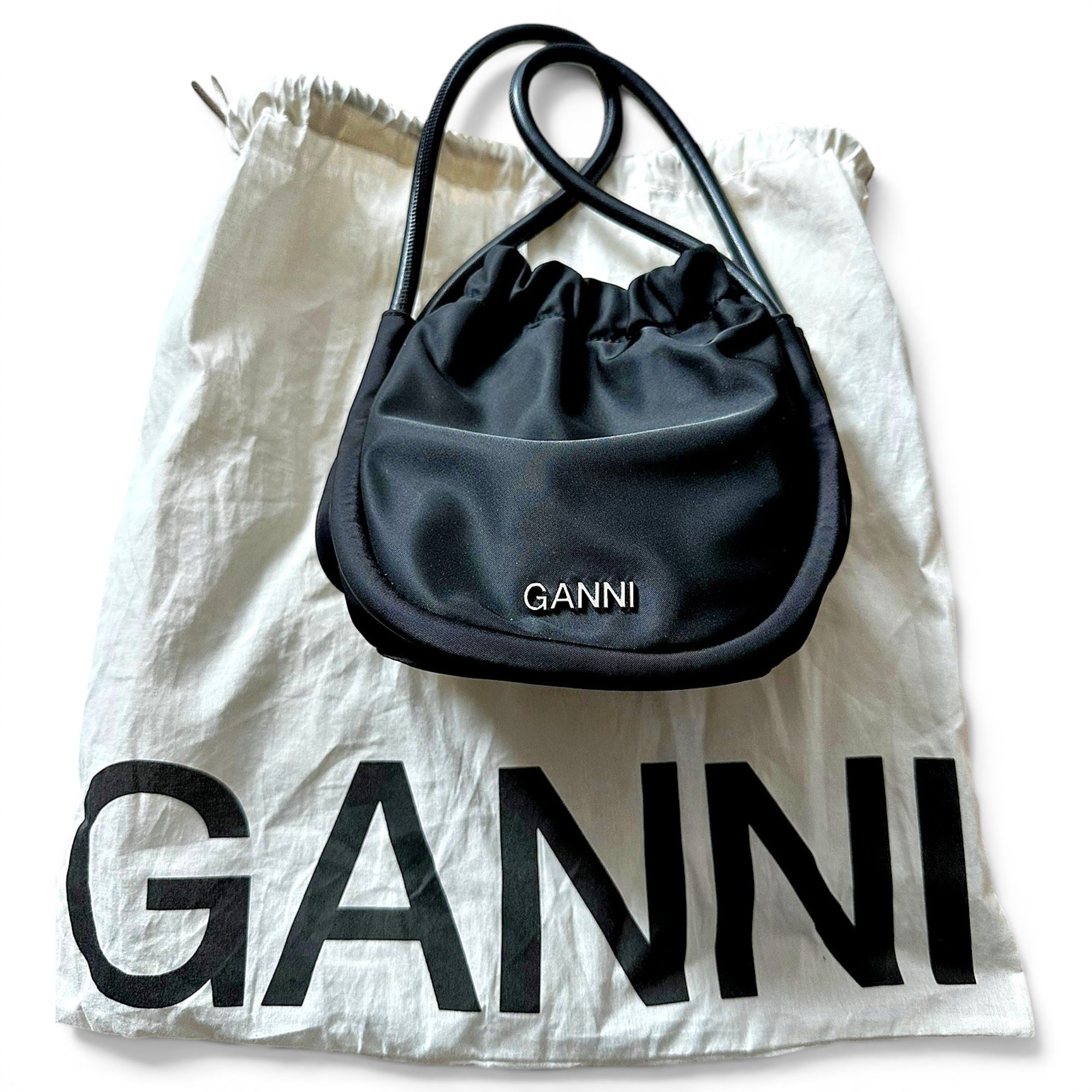 Cloth handbag