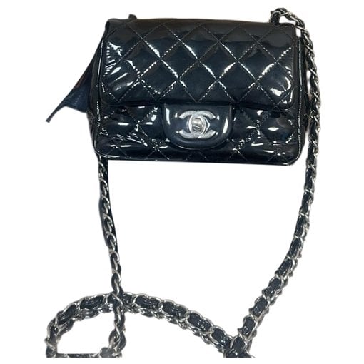 Chanel Timeless/Classique patent leather mini bag