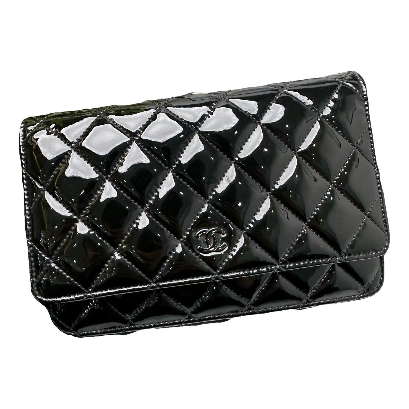 Wallet On Chain Timeless/Classique leather crossbody bag