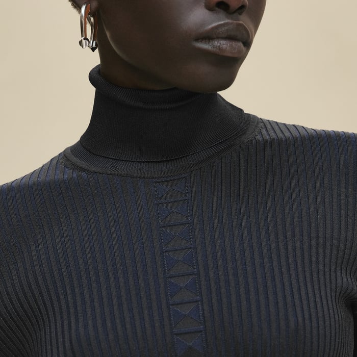 Noir Long-sleeve Short Dress
