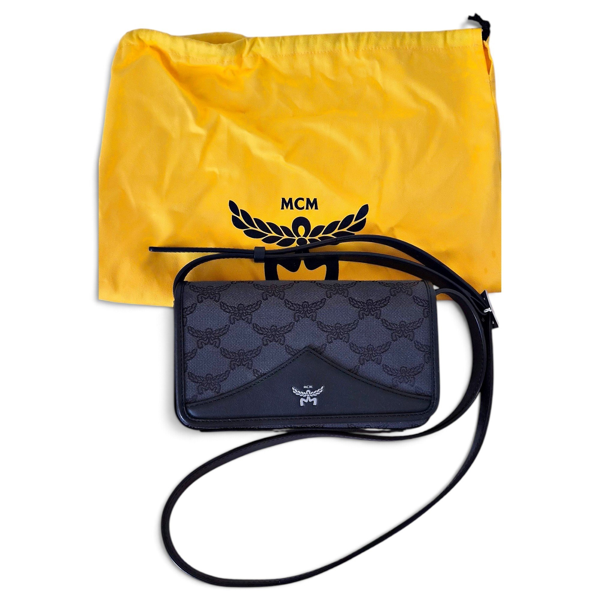 Leather crossbody bag