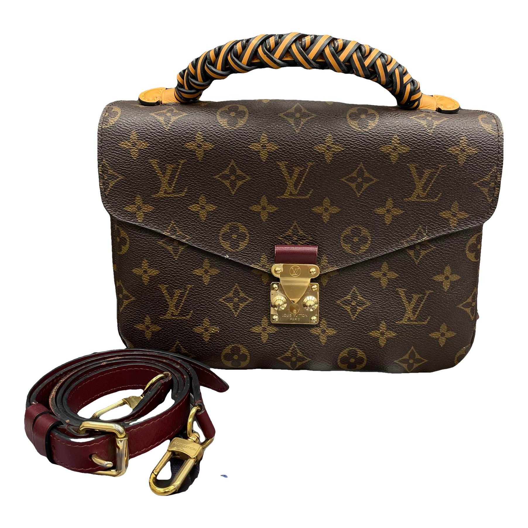 Metis leather handbag