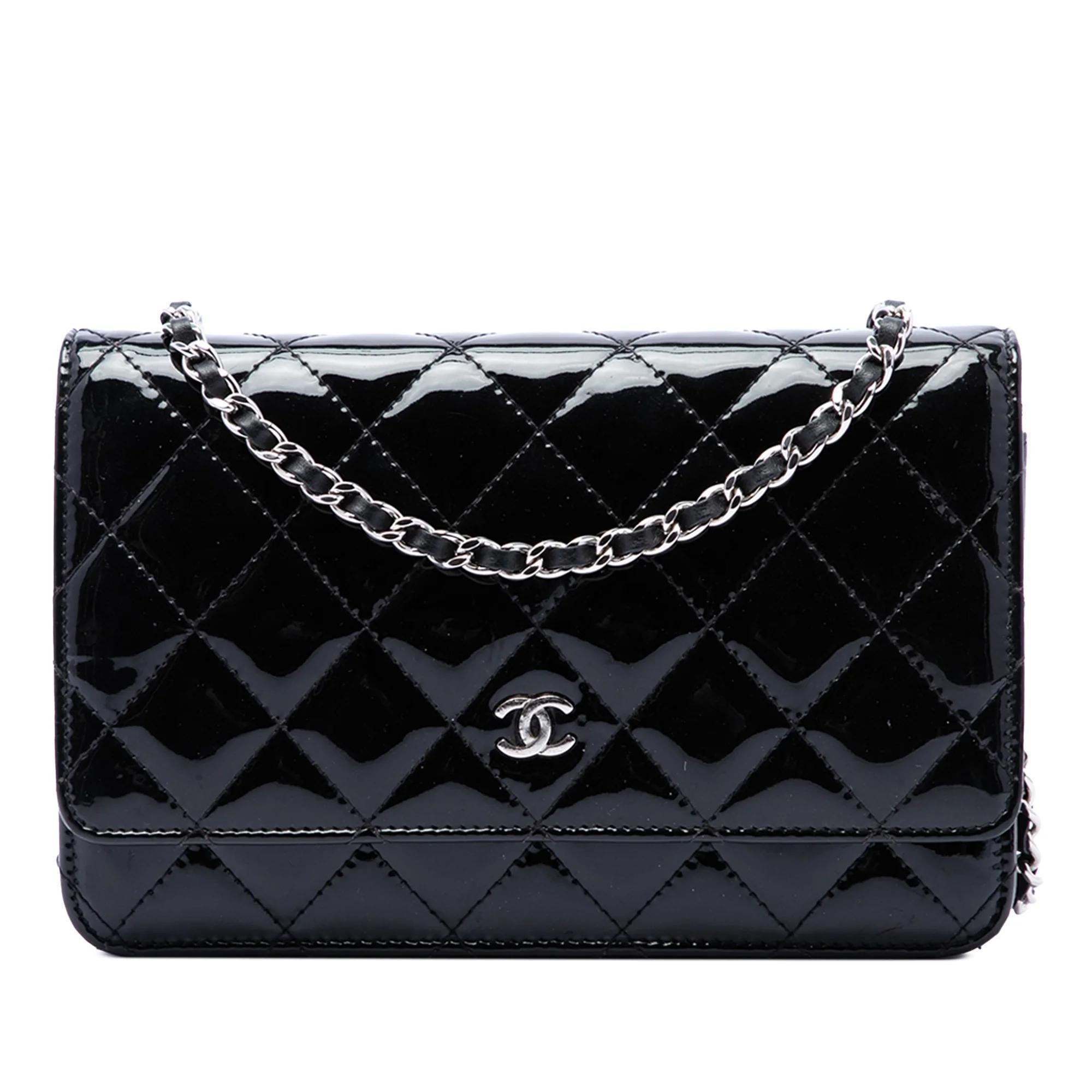 Wallet On Chain Timeless/Classique patent leather handbag