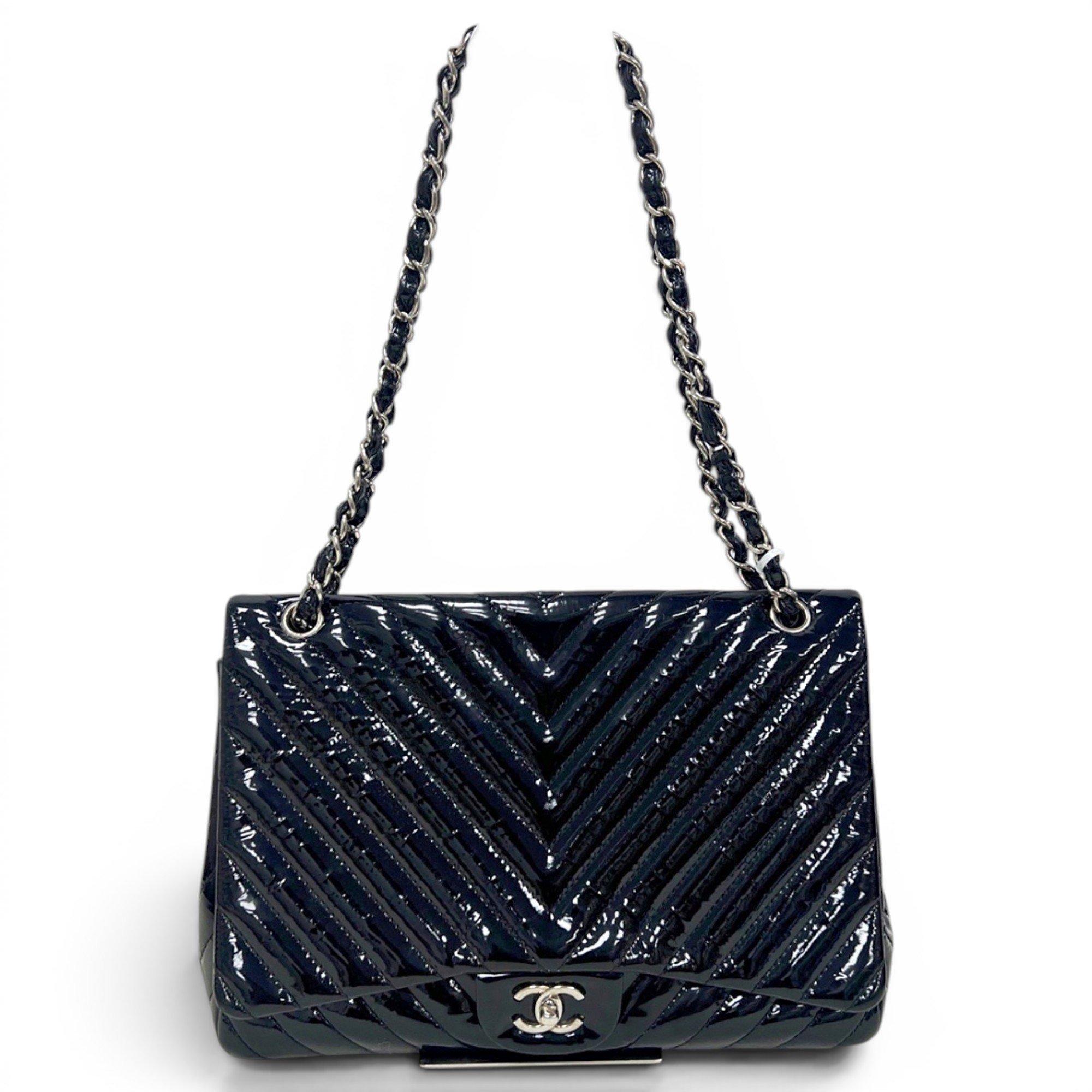 Timeless/Classique patent leather crossbody bag