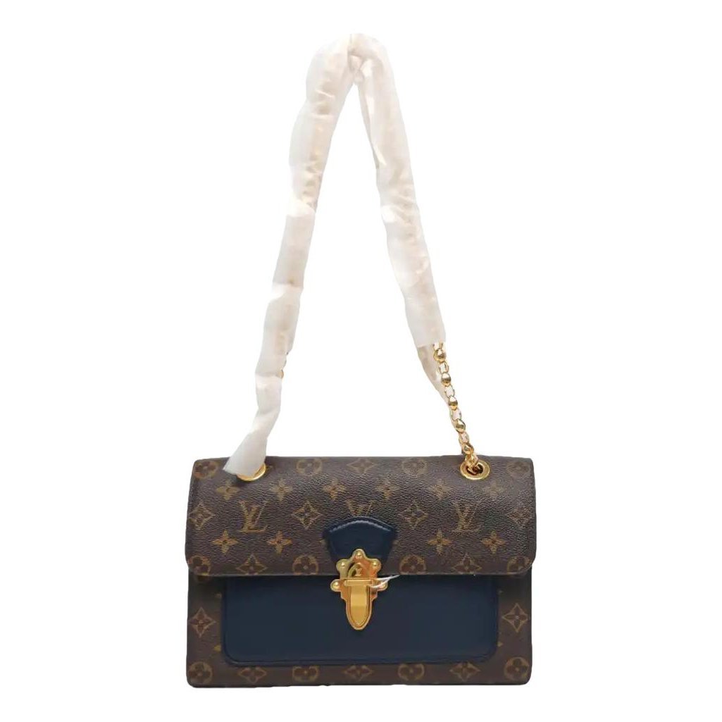 Victoire leather crossbody bag