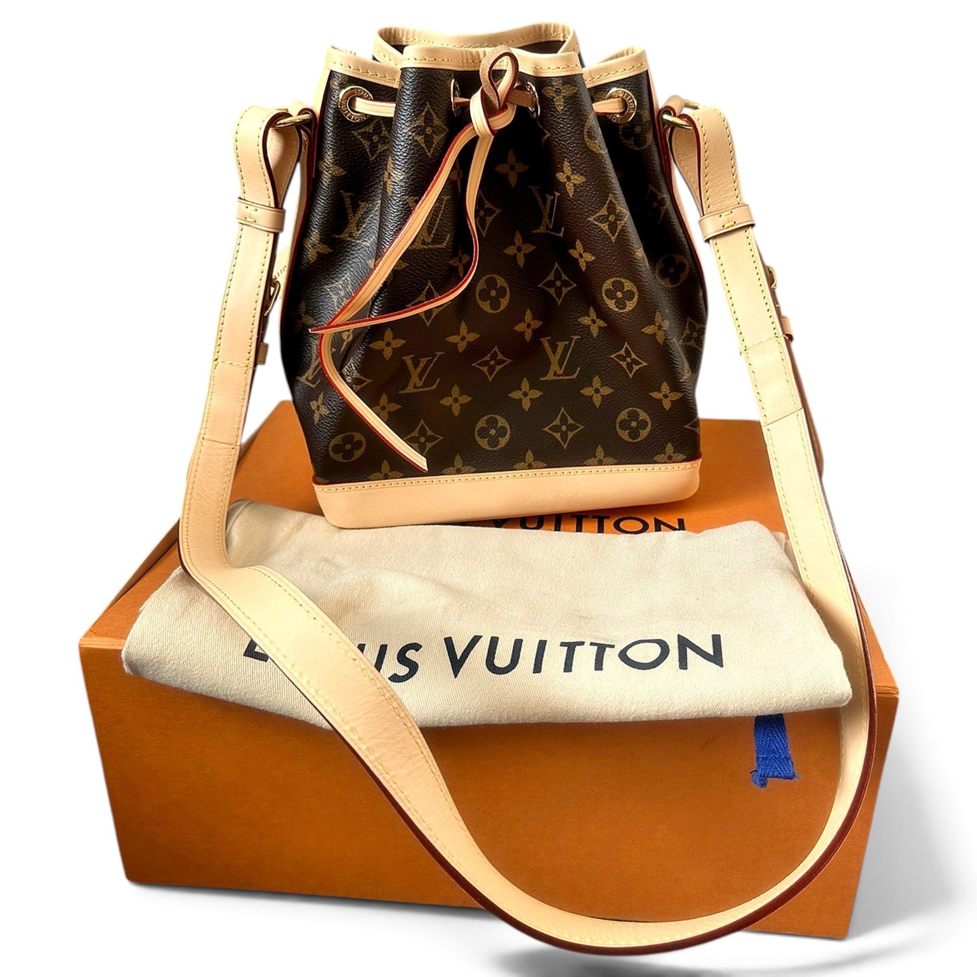 Noé leather handbag