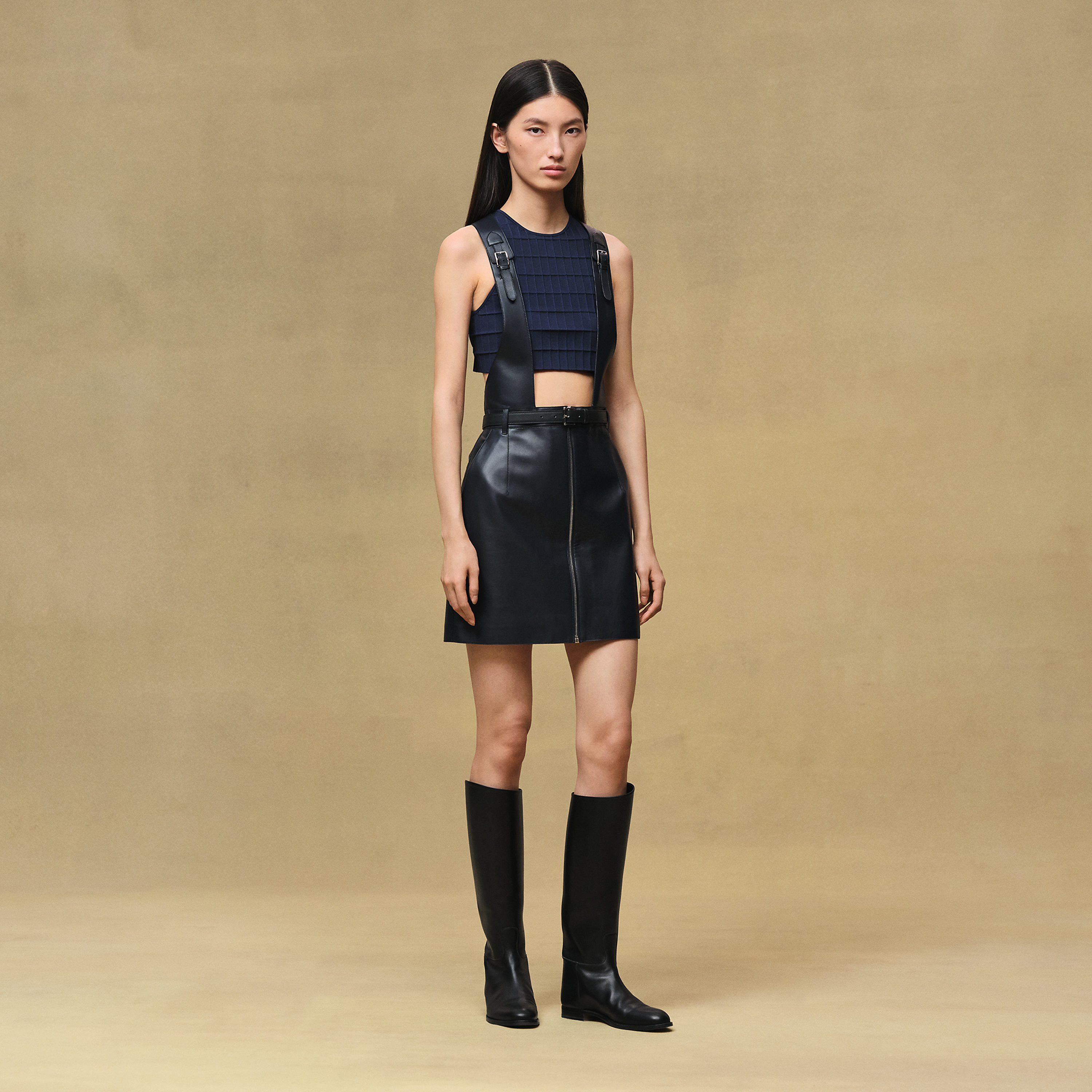 Overall skirt