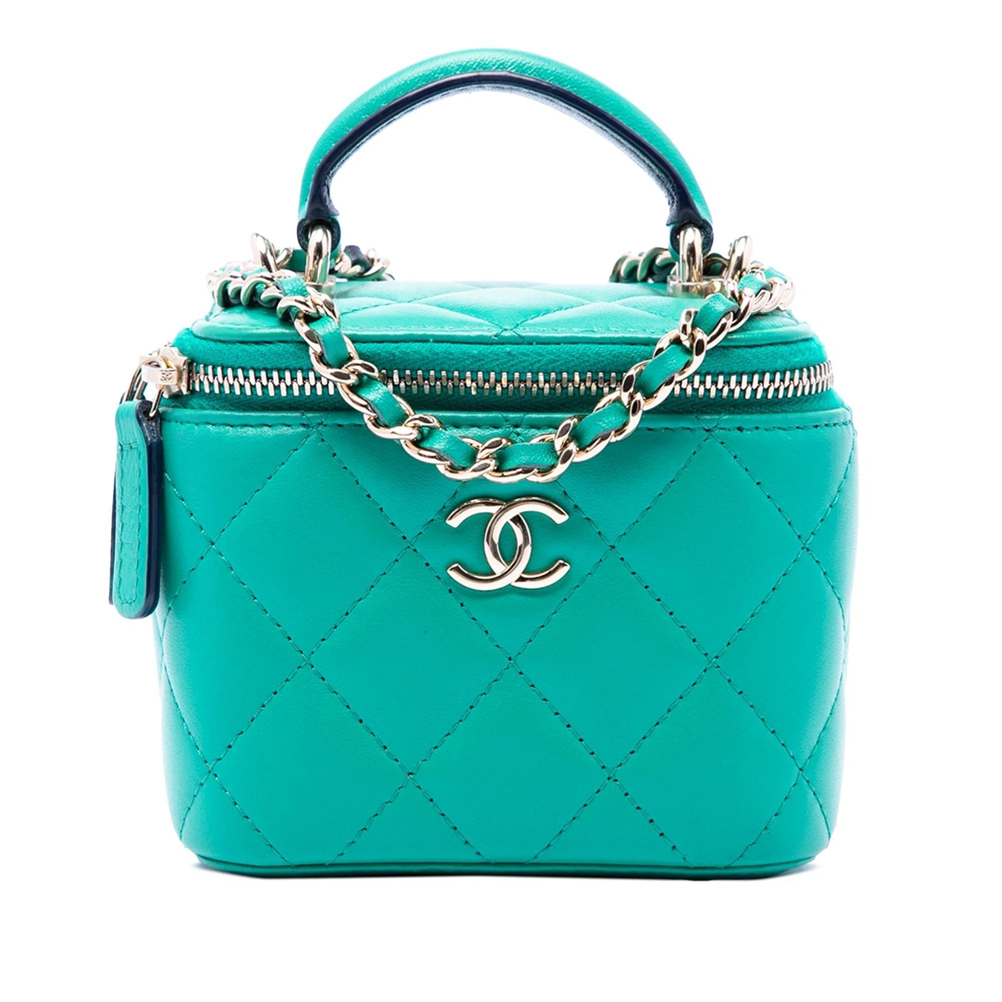 Cloth vanity case