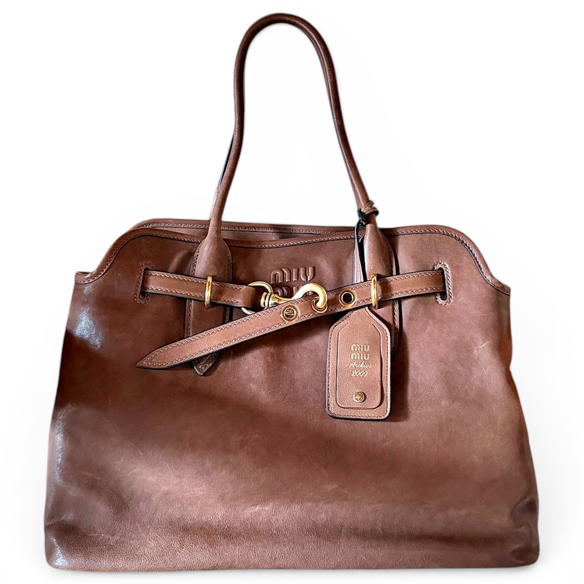 Aventure leather tote