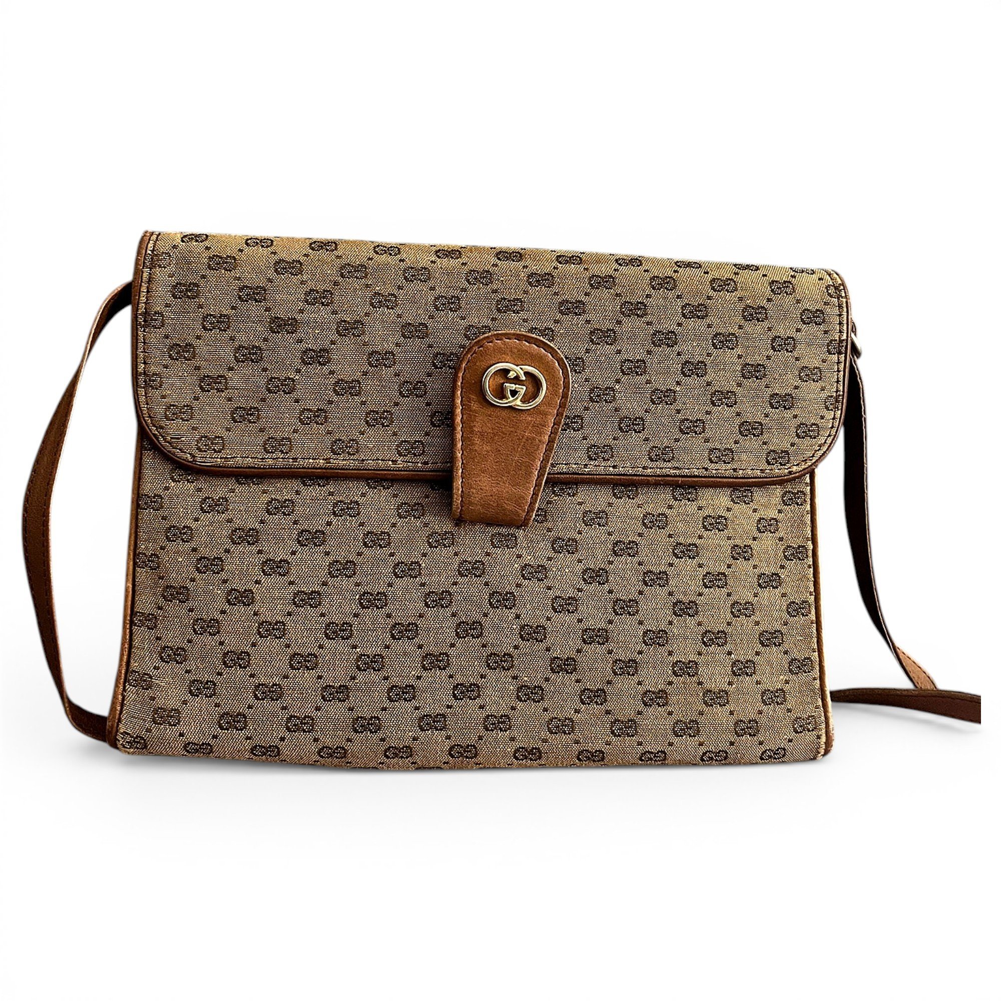 Cloth clutch bag